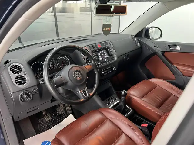 Volkswagen Tiguan view 11