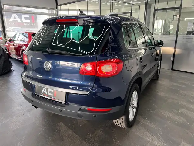 Volkswagen Tiguan view 6