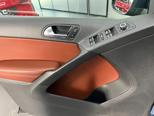 Volkswagen Tiguan view 9