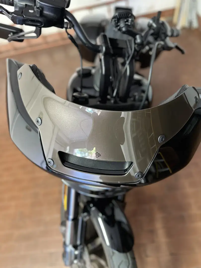 Harley-Davidson Lowrider ST - 2