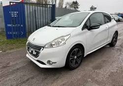 Peugeot 208 Magnifique en 1,4 hdi 70 cv gps Bluetooth Clim