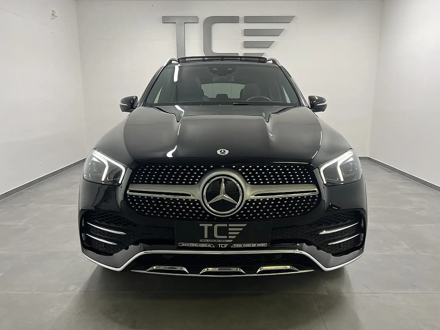 Mercedes-Benz GLE 400 d 4Matic  AMG, Pano, Burmester, Distronic, AHK,... Schwarz - 2