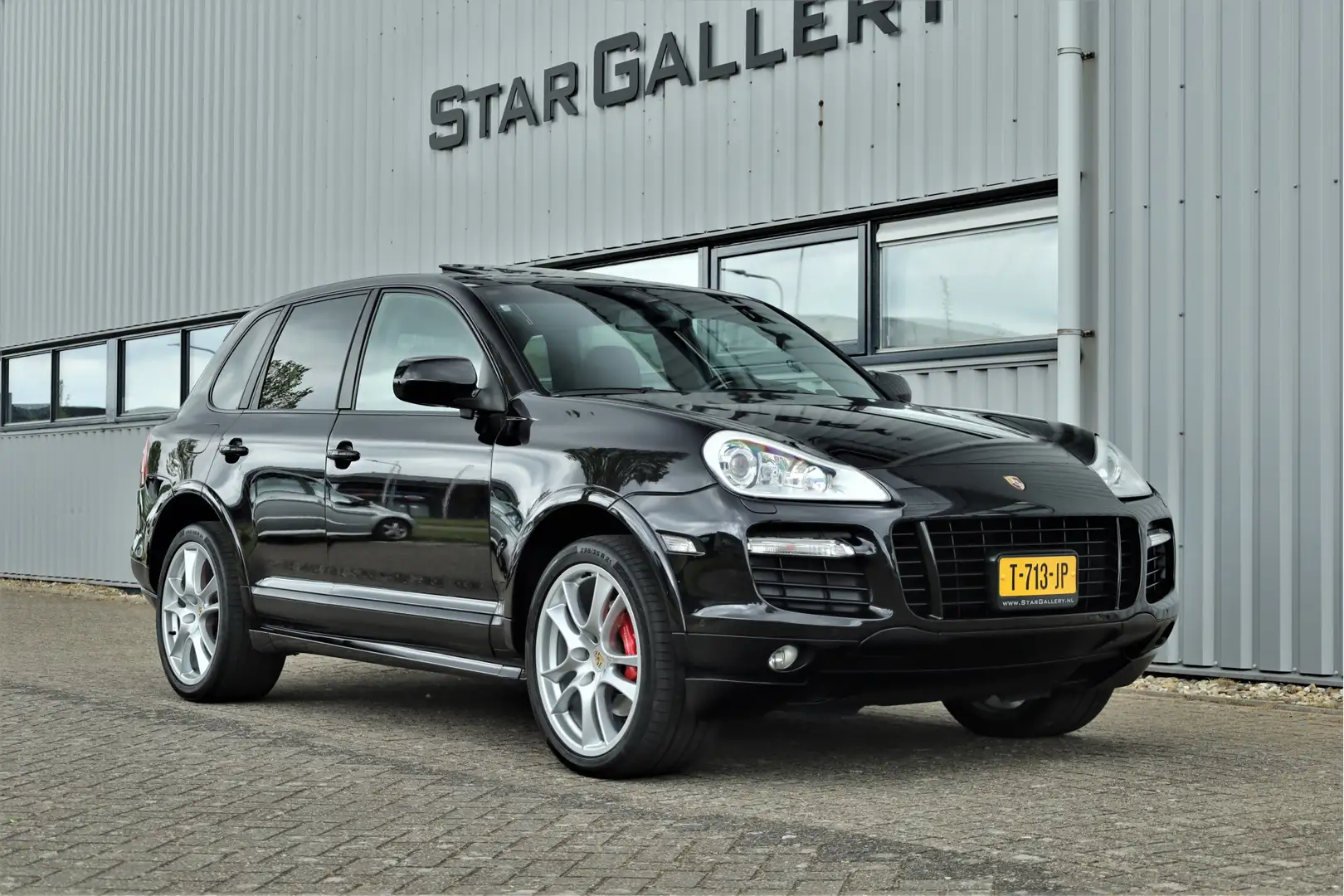 Porsche Cayenne 4.8 GTS 84292km Youngtimer BTW auto Zwart - 1