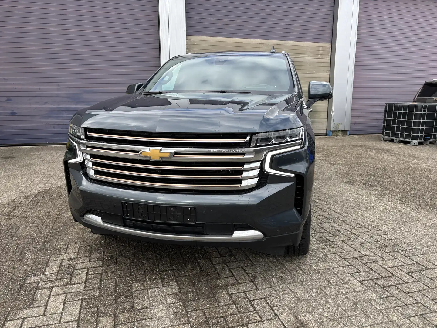 Chevrolet Suburban high country / lichte vracht / lpg Šedá - 2