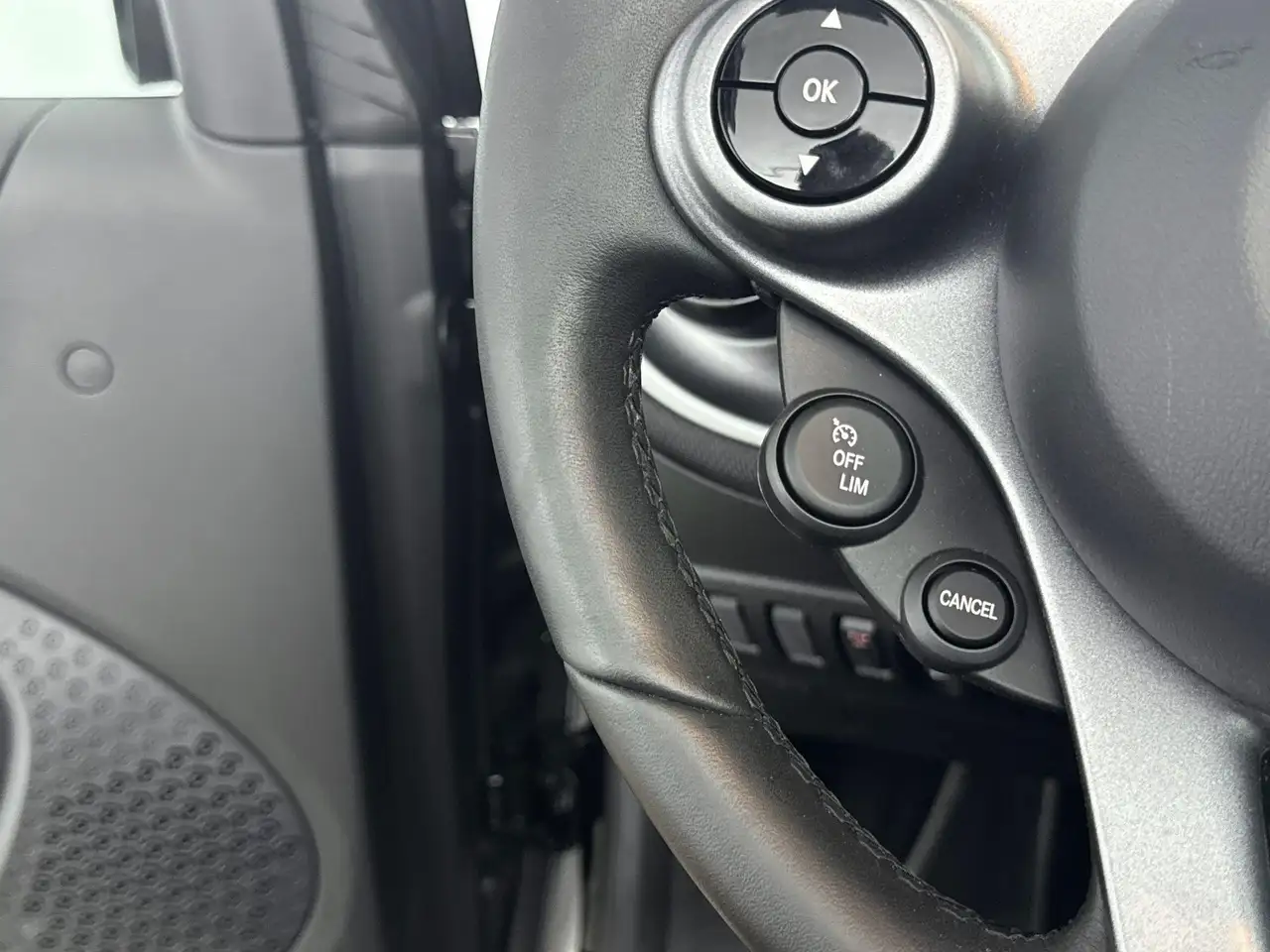 smart forTwo 2024 — фото 13