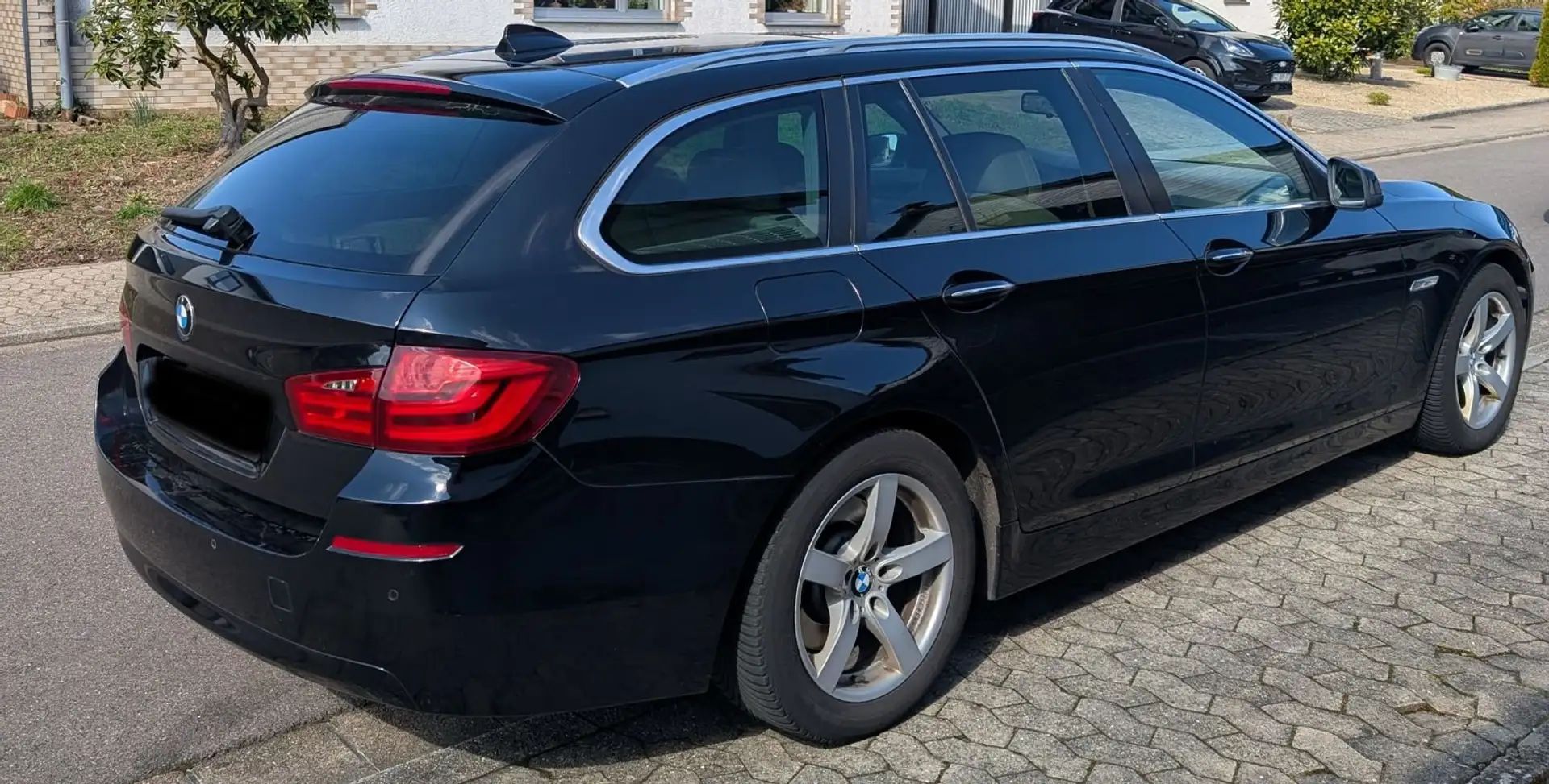 BMW 520 520 d*LEDER*NAVI*PANORAMA Negro - 2