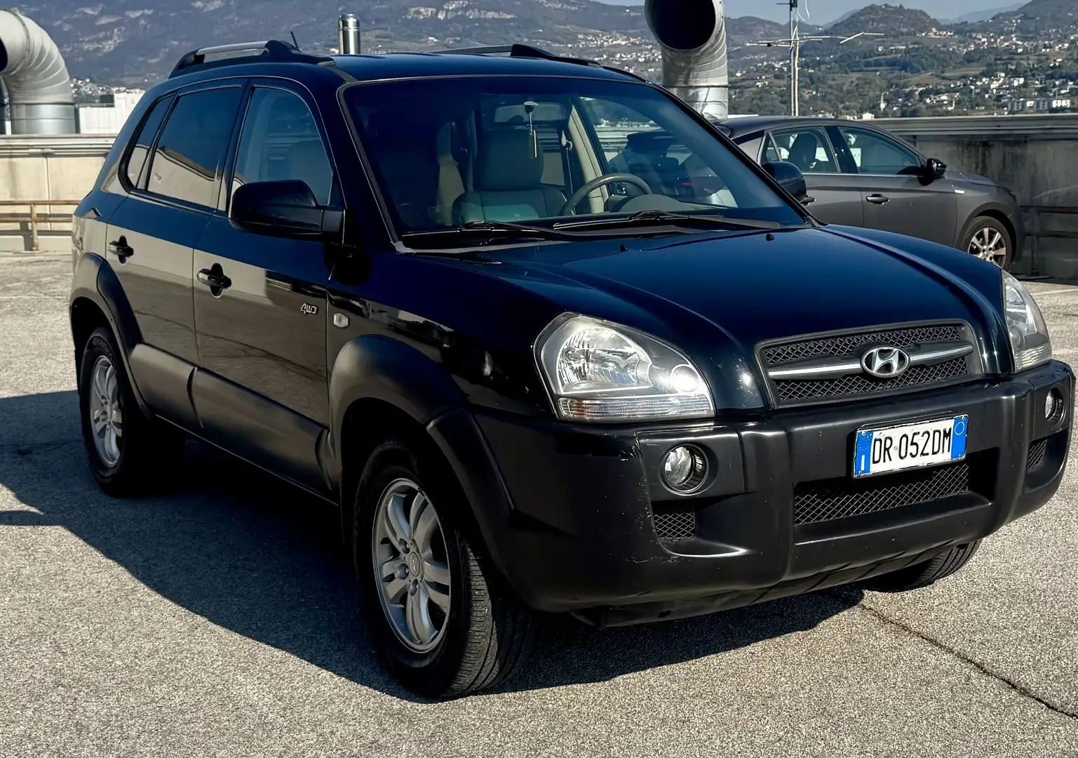 Hyundai TUCSON 2.0 crdi vgt Active 4wd - 2