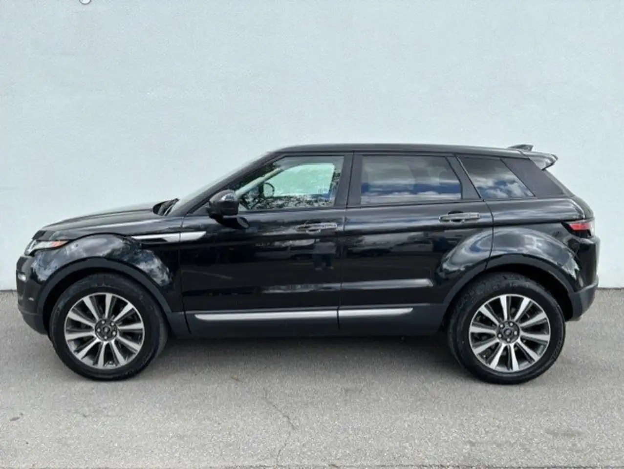 Land Rover Range Rover Evoque снимка Land Rover Range Rover Evoque