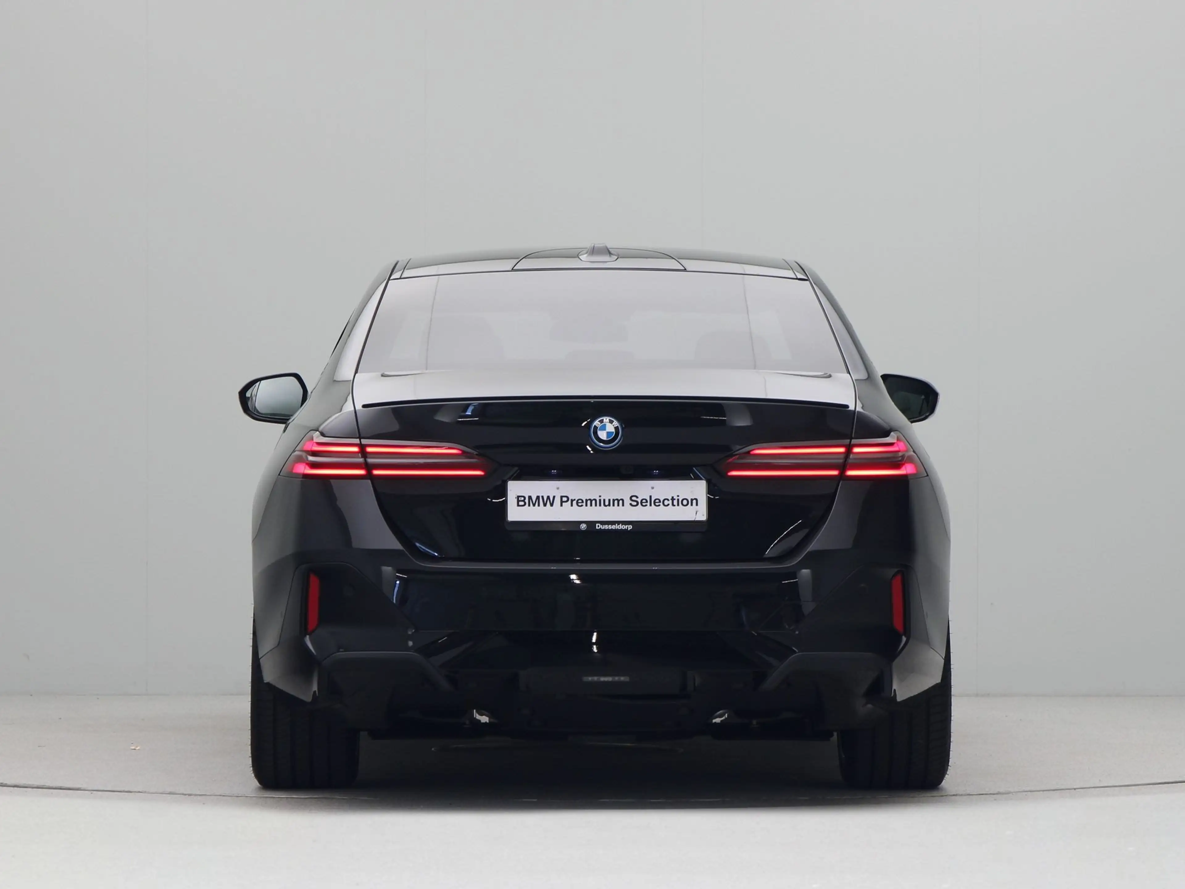BMW i5 eDrive40 M Sport Edition 84 kWh — photo 9
