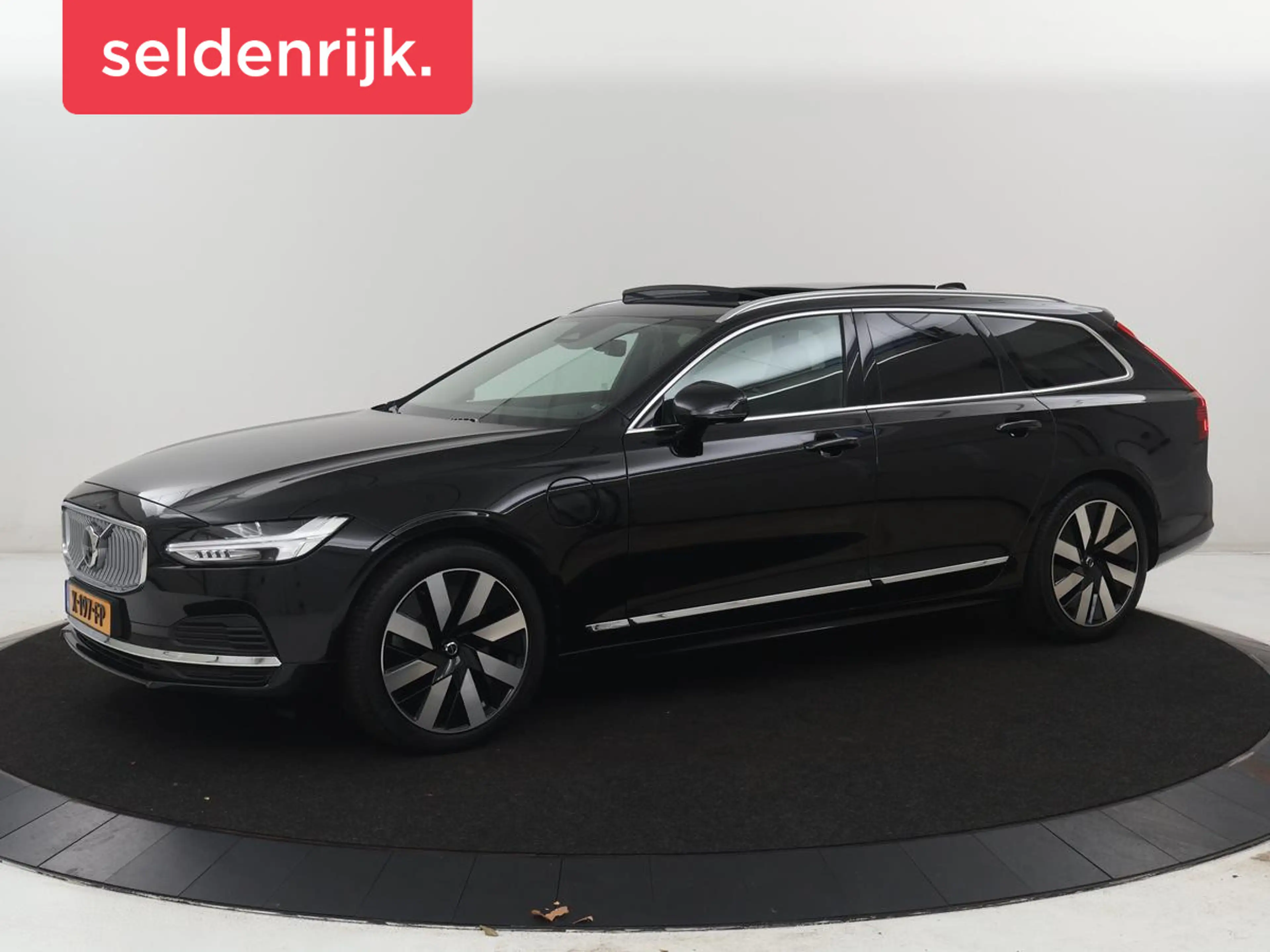 Volvo V90 2.0 T8 Plug-in hybrid AWD Plus Bright | SOH 97,1 |