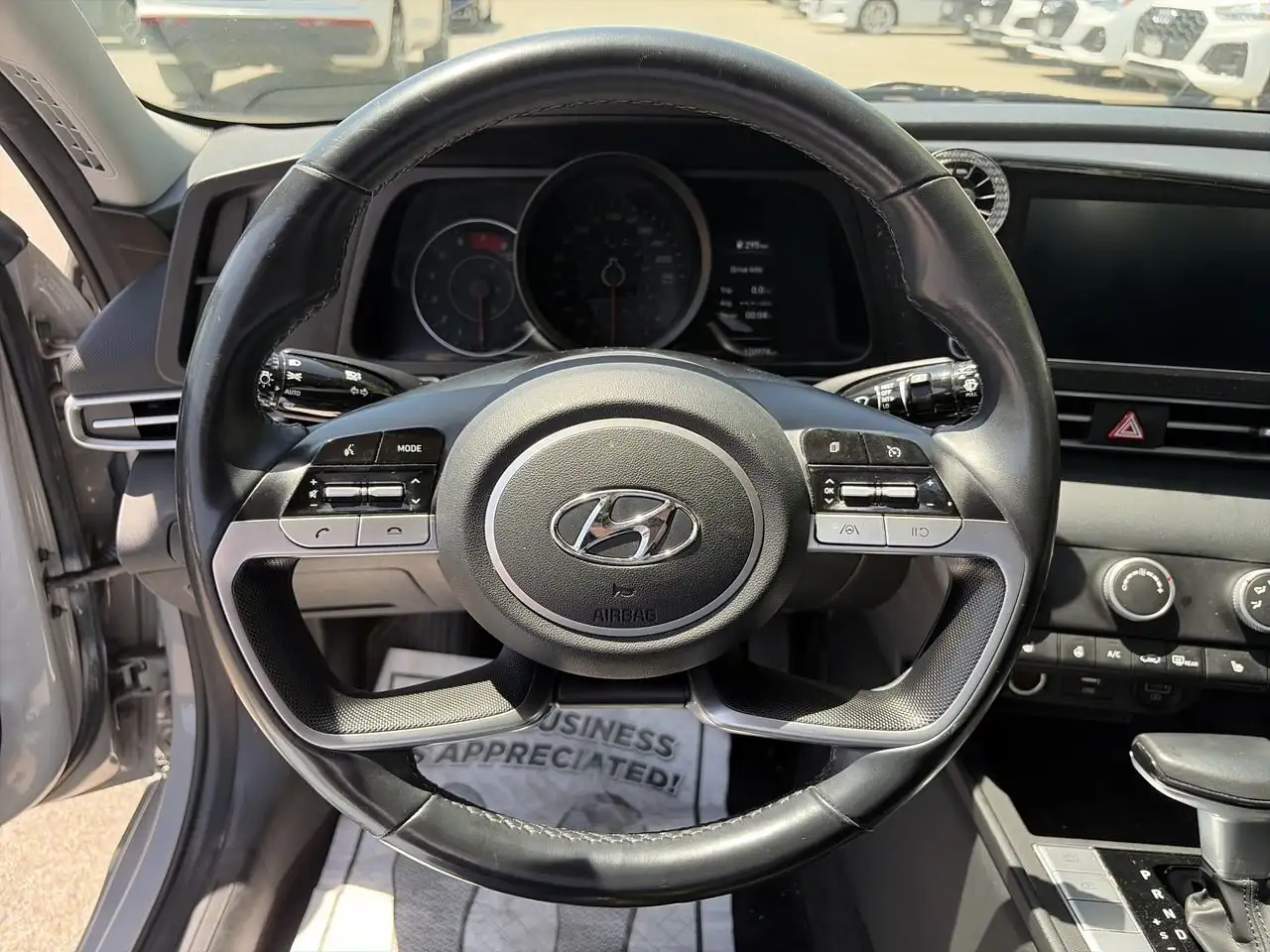 Hyundai ELANTRA снимка Hyundai ELANTRA