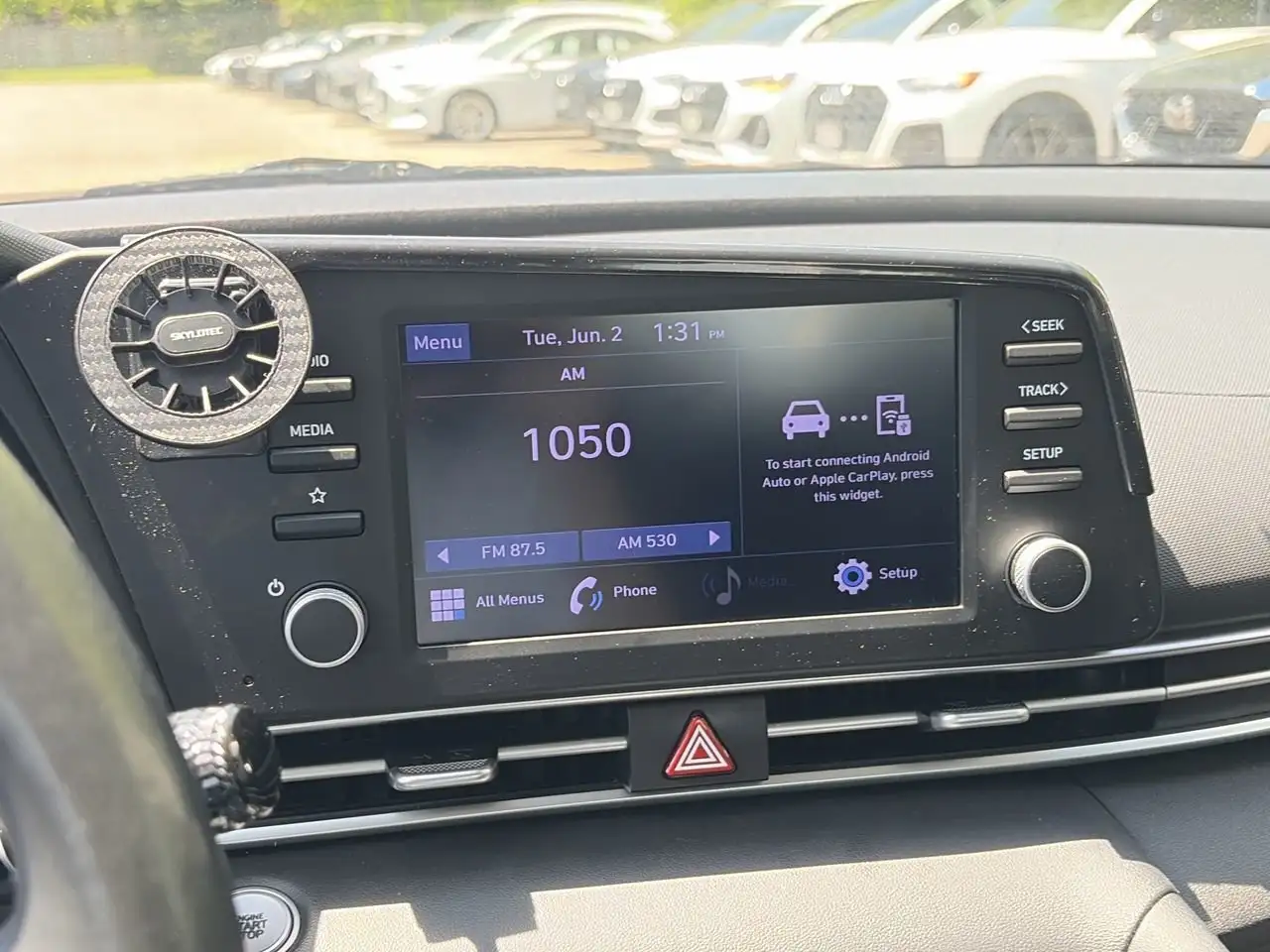 Hyundai ELANTRA снимка Hyundai ELANTRA