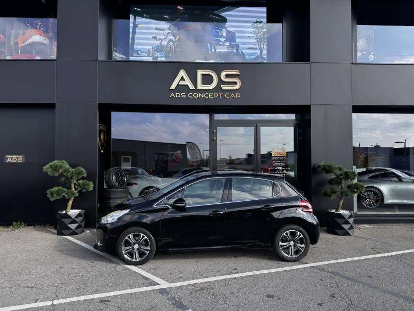 Peugeot 208 I Allure // 2013 Nero - 2