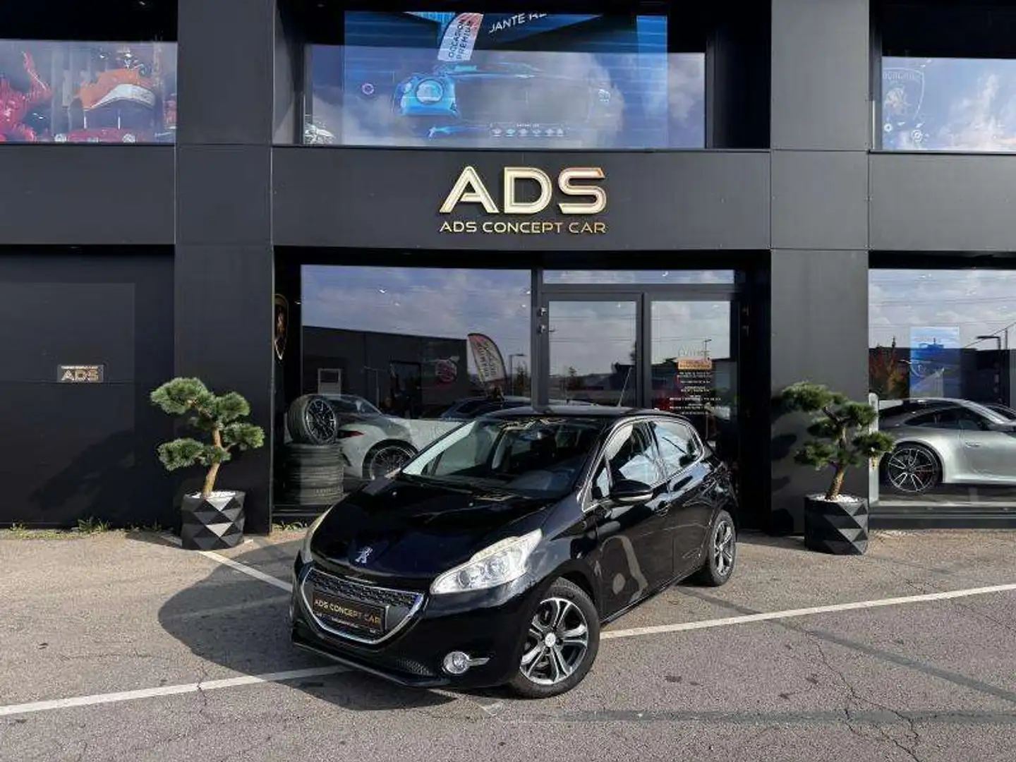 Peugeot 208 I Allure // 2013 Nero - 1