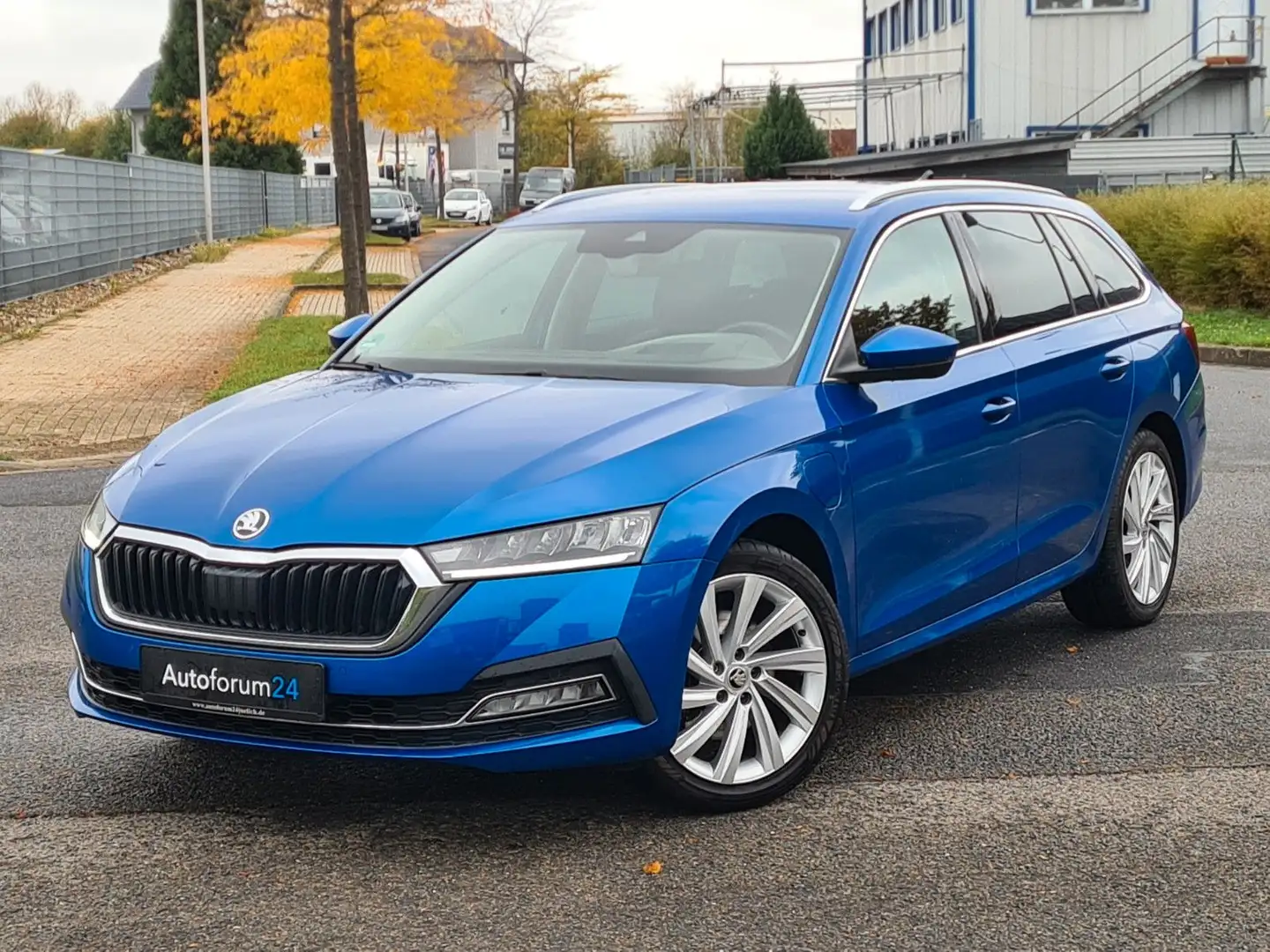 Skoda Octavia Combi Style iV*1.Hand*Navi*Temp*PDC* Bleu - 1