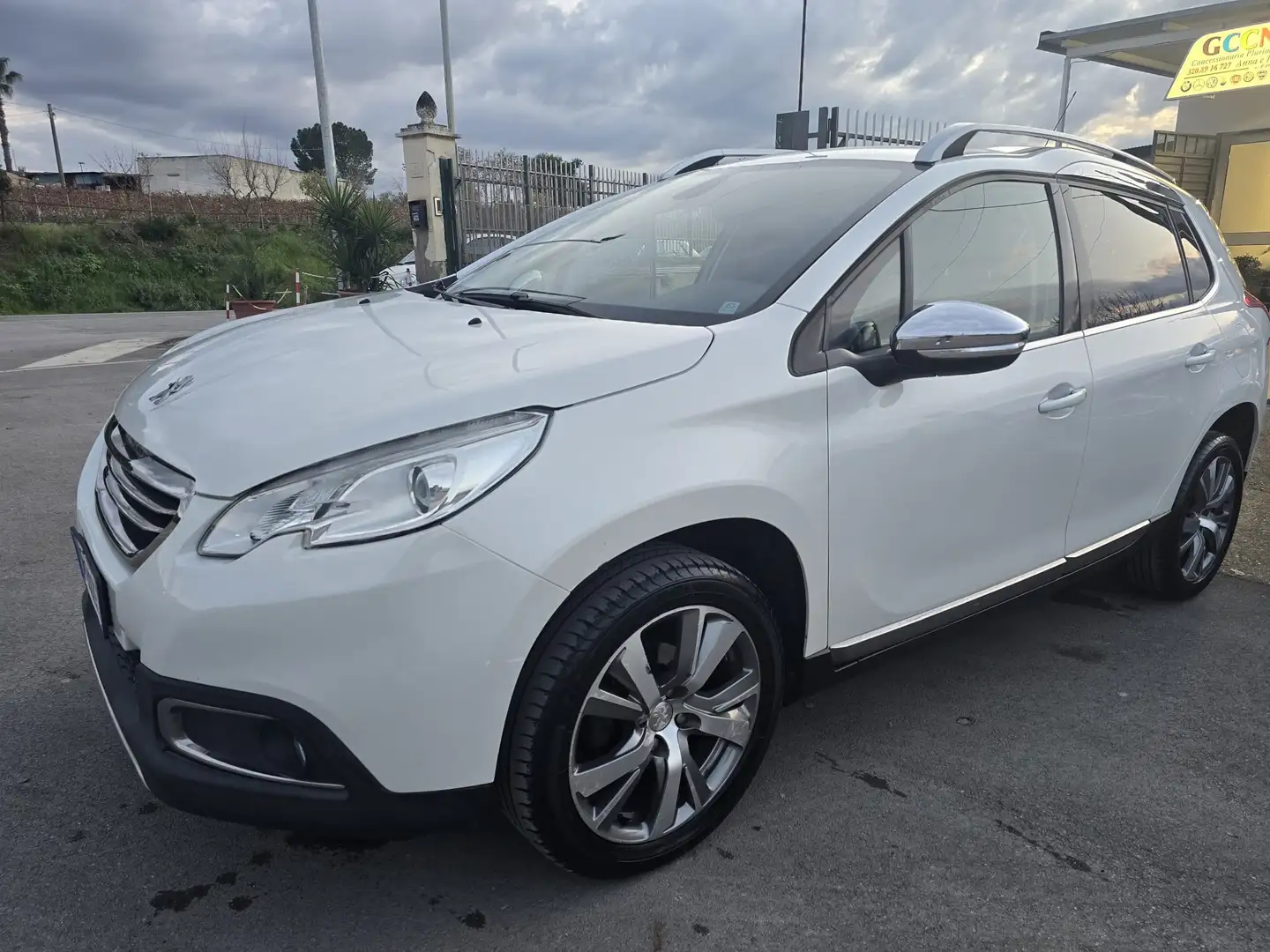 Peugeot 2008 2008 1.6 bluehdi Allure 100cv Bianco - 2