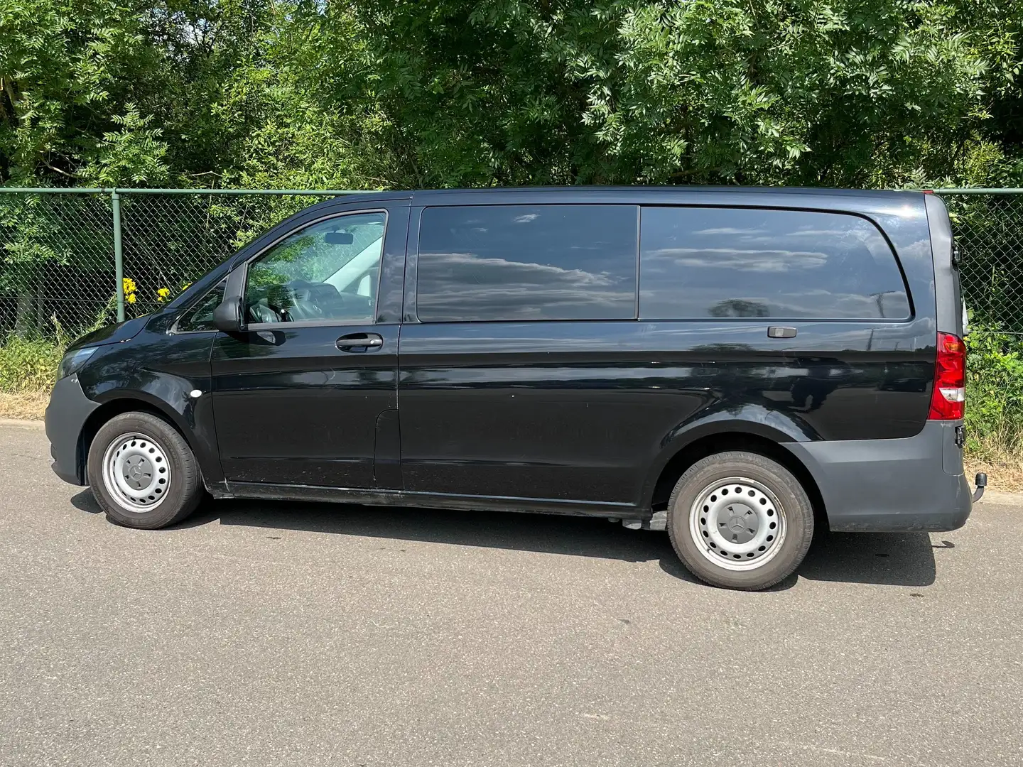 Mercedes-Benz Vito Vito 114 CDI Mixto Extralang HA Aut. Noir - 1