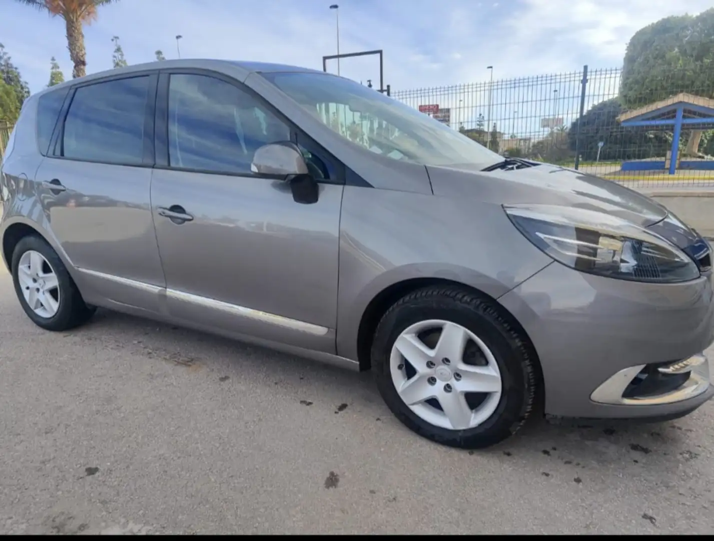 Renault Scenic 1.5dCi Bose EDC 110 Grigio - 1