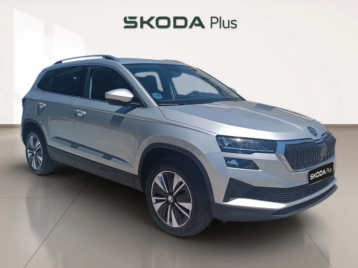 Skoda Karoq 1.5 TSI Ambition ACT 110KW Plateado - 1