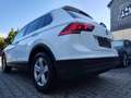 Volkswagen Tiguan Tiguan Diesel 2.0 TDI SCR 4Motion (BlueMotion Tec Weiß - thumbnail 26