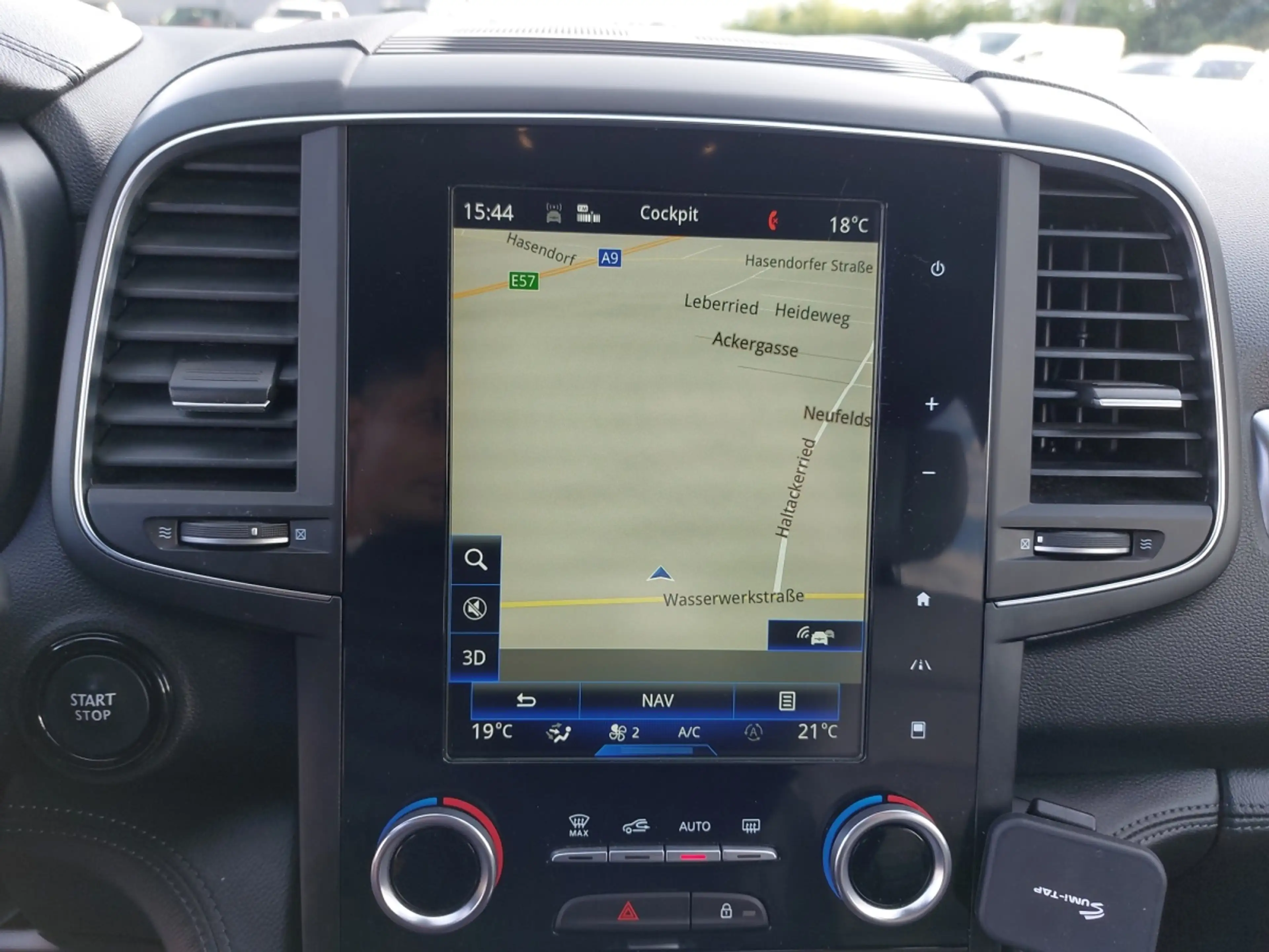 Renault Koleos dCi 175 4WD Initiale X-Tronic Aut. — photo 10