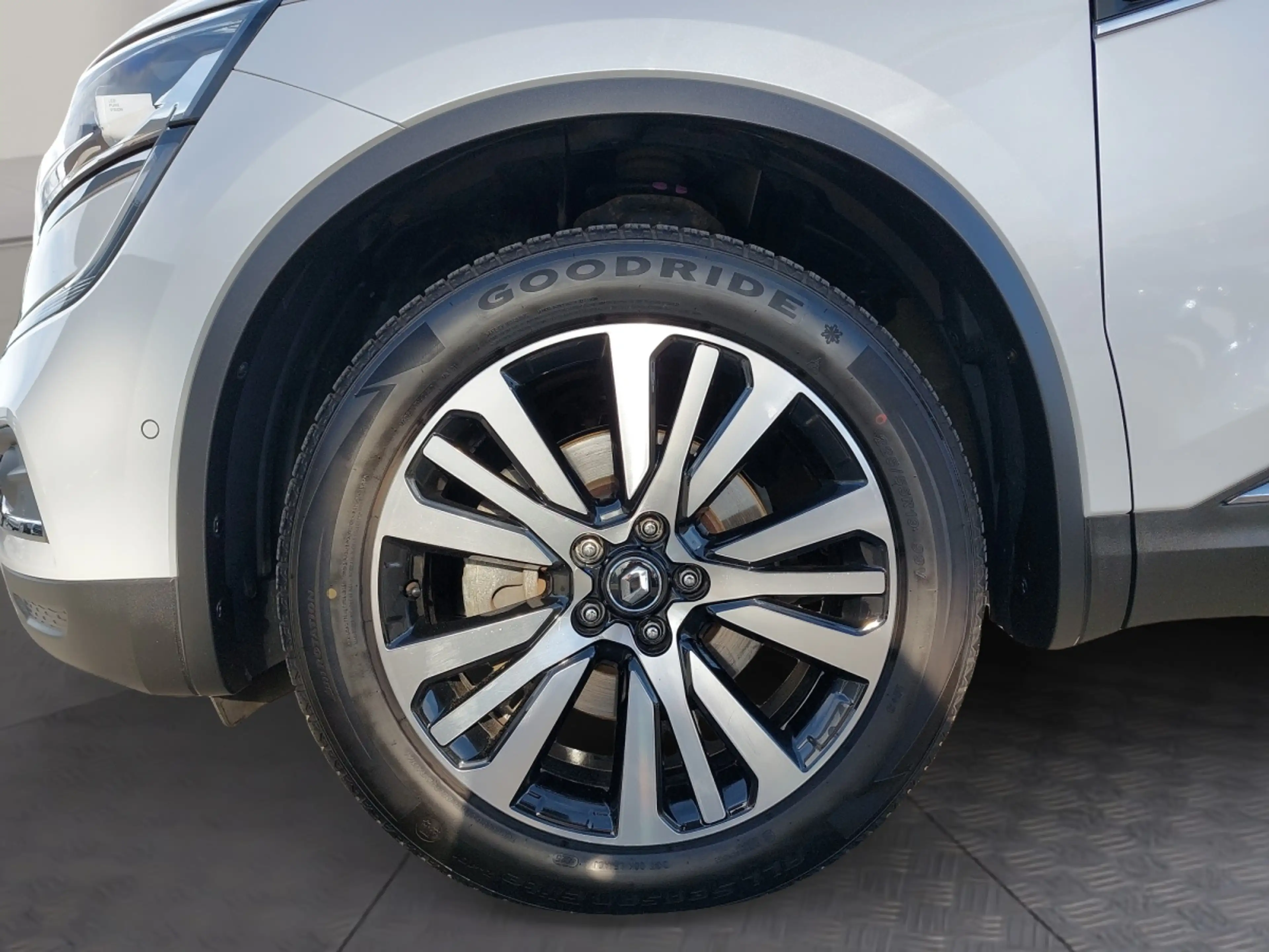 Renault Koleos dCi 175 4WD Initiale X-Tronic Aut. — photo 14