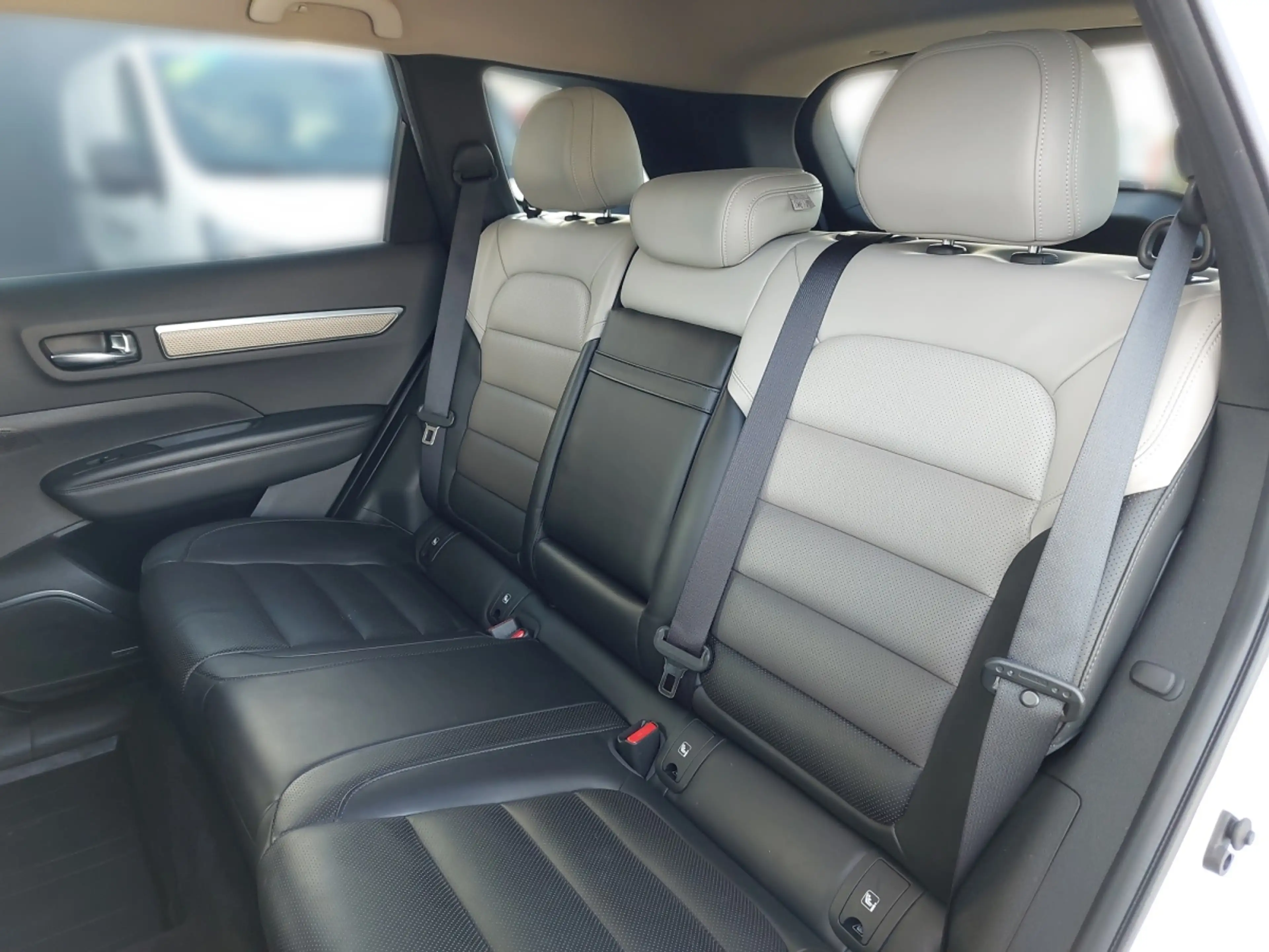 Renault Koleos dCi 175 4WD Initiale X-Tronic Aut. — photo 11