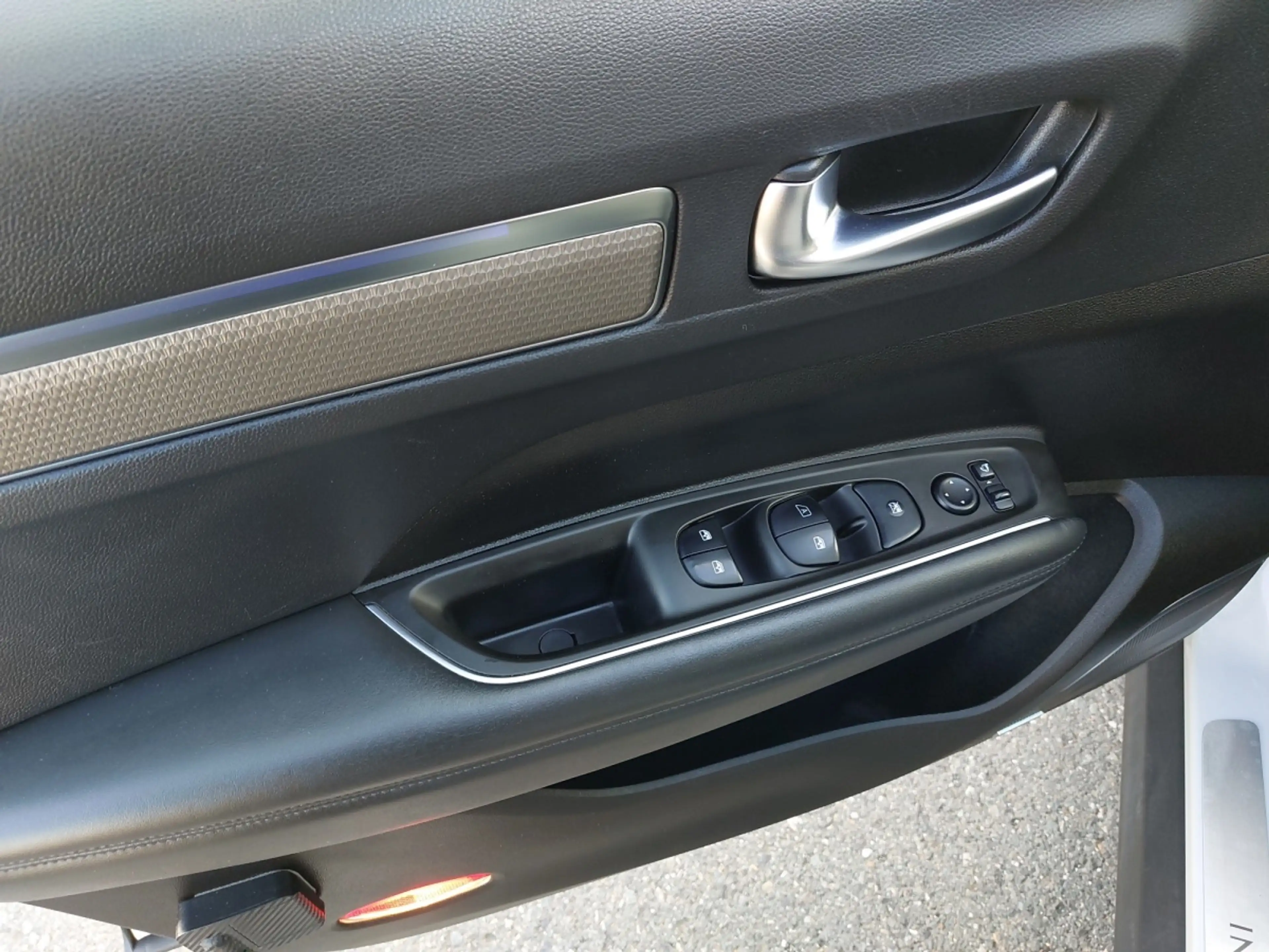 Renault Koleos dCi 175 4WD Initiale X-Tronic Aut. — photo 18
