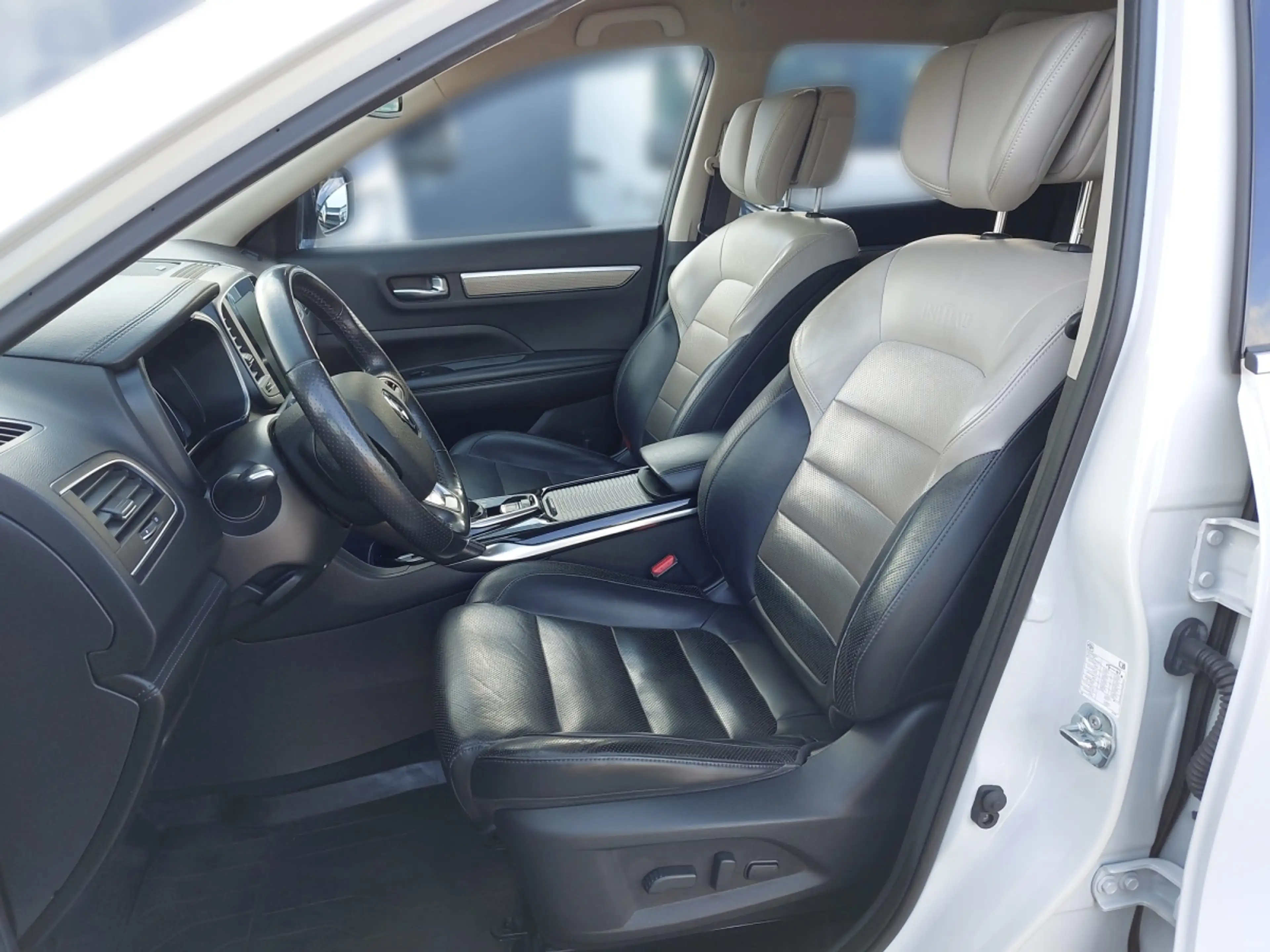 Renault Koleos dCi 175 4WD Initiale X-Tronic Aut. — photo 5
