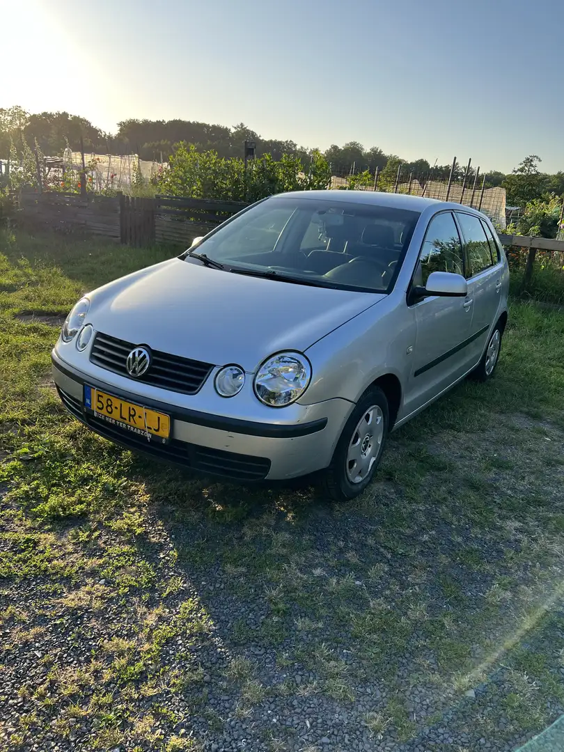 Volkswagen Polo 1.4 Comfortline - 1