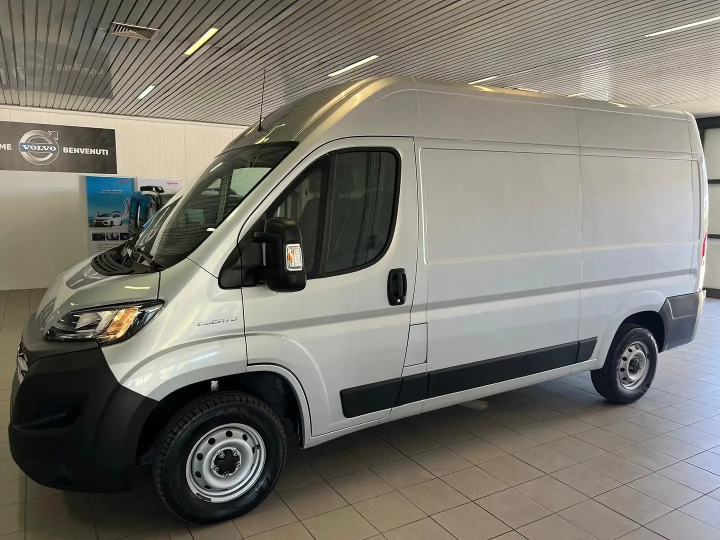 Fiat Ducato FURGONE MH2 2.3 MULTIJET 160CV E6D PREZZO+IVA Argento - 2