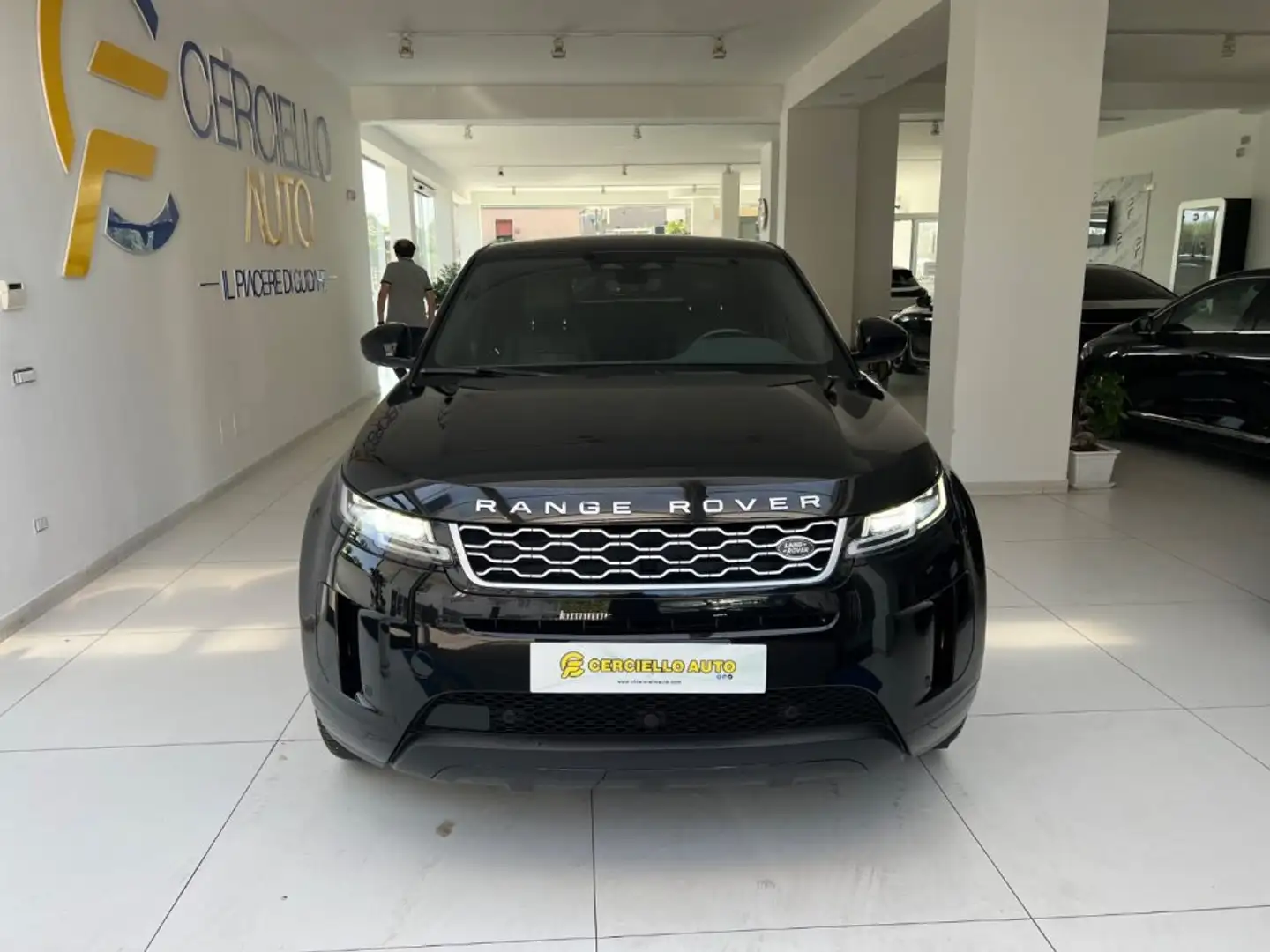 Land Rover Range Rover Evoque 2.0D I4 163 CV AWD Auto S tua da €349,00 mensili Grigio - 1