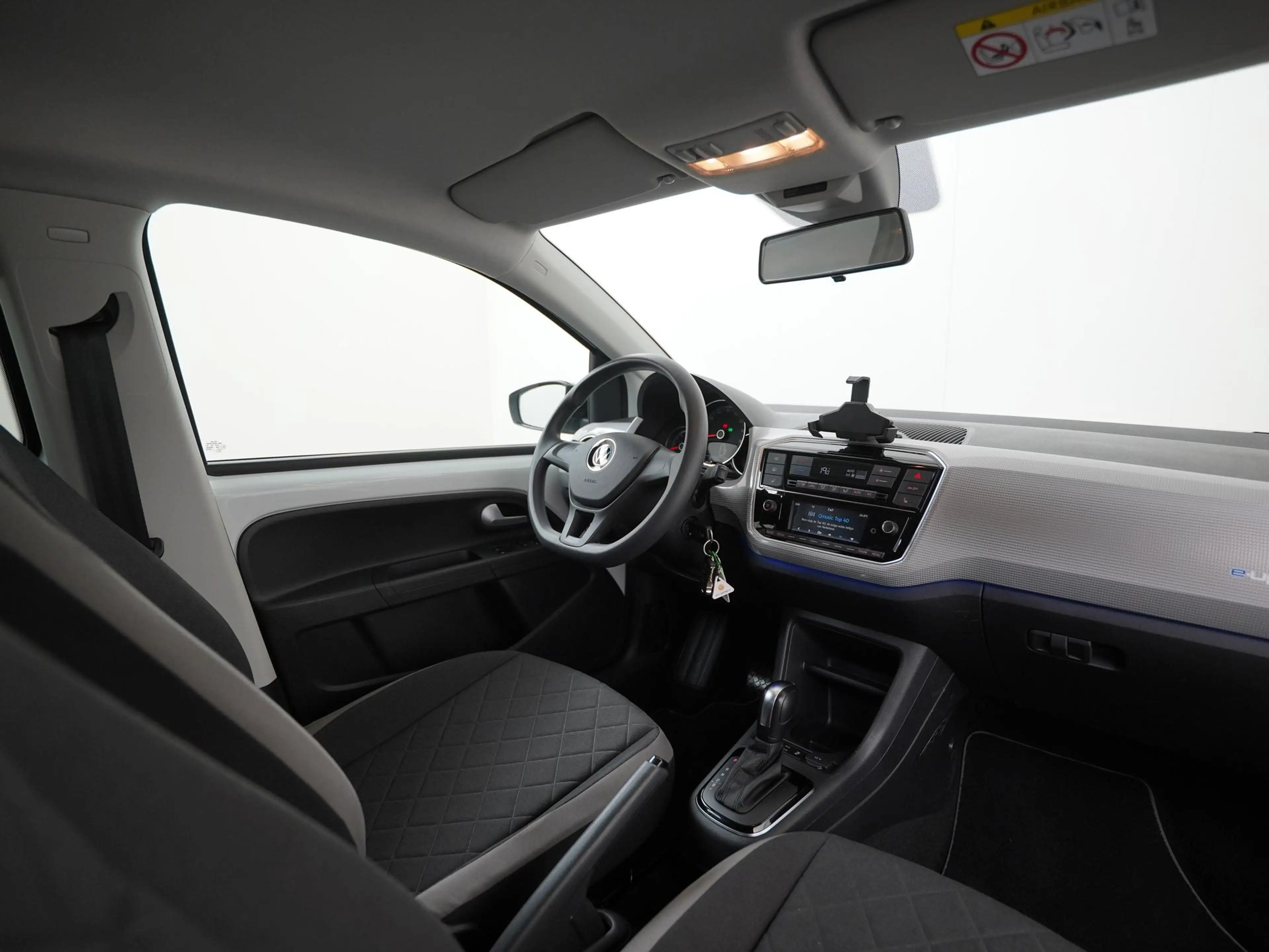Volkswagen e-up! Style | 16'' Upsilon | Stoelverwarming | Zondag Op — photo 2