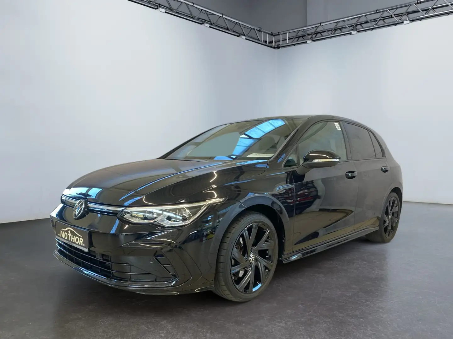 Volkswagen Golf VIII R-Line 1.5eTSI DSG Panorama Kamera ACC Schwarz - 2