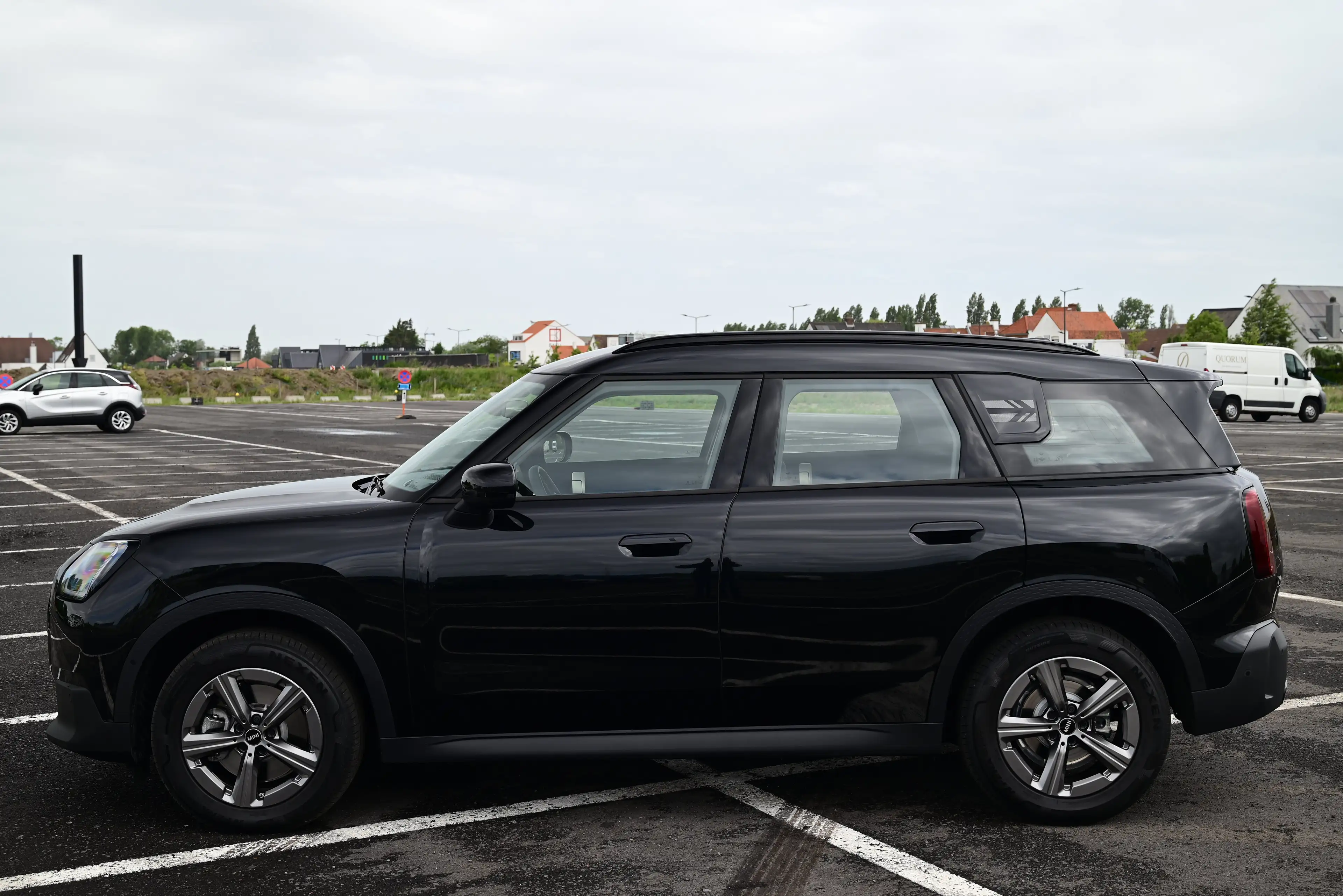 MINI Countryman C AUT / CAMERA / HEADUP / LED / LEATHER / LIKE NEW — photo 5