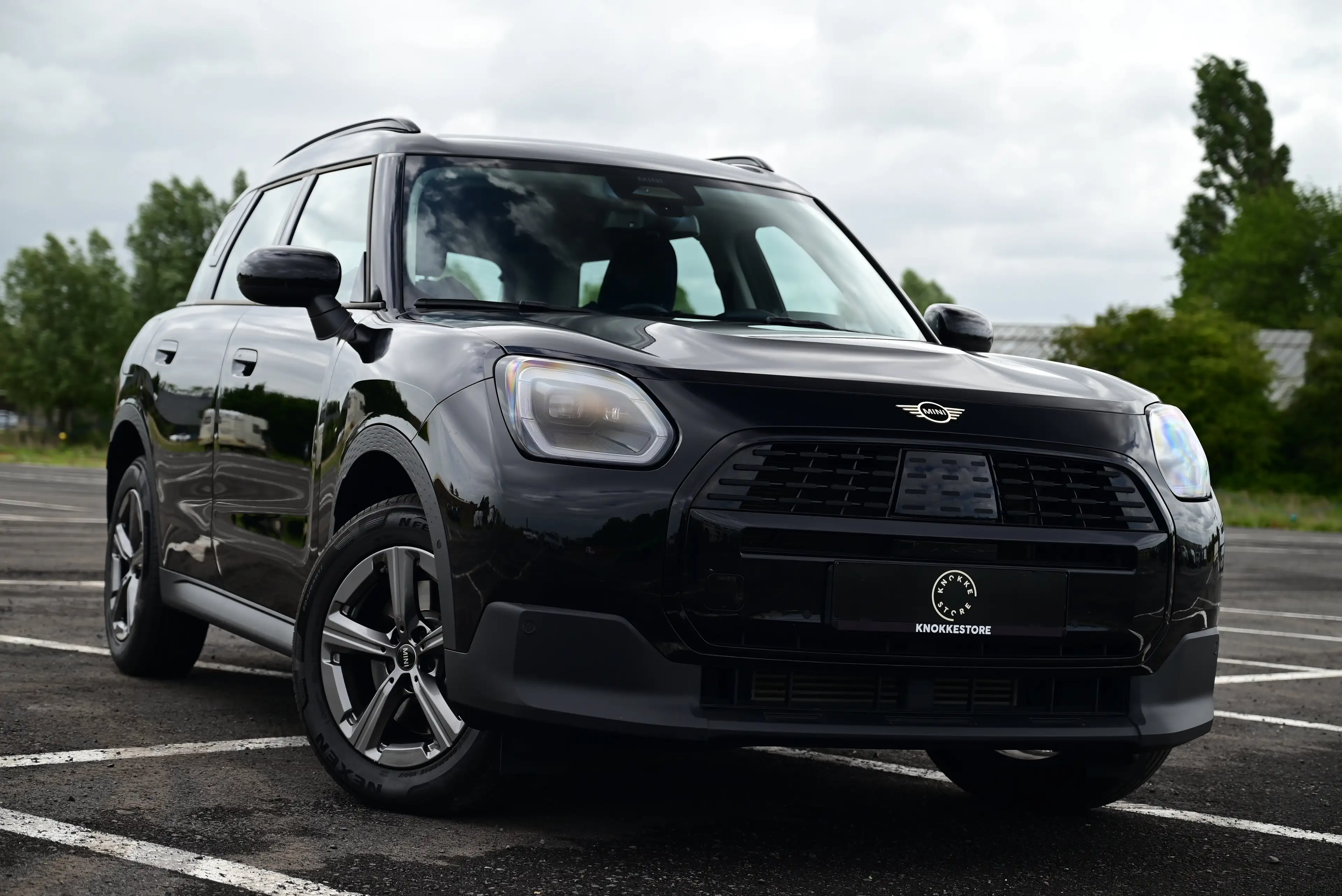 MINI Countryman C AUT / CAMERA / HEADUP / LED / LEATHER / LIKE NEW — photo 3