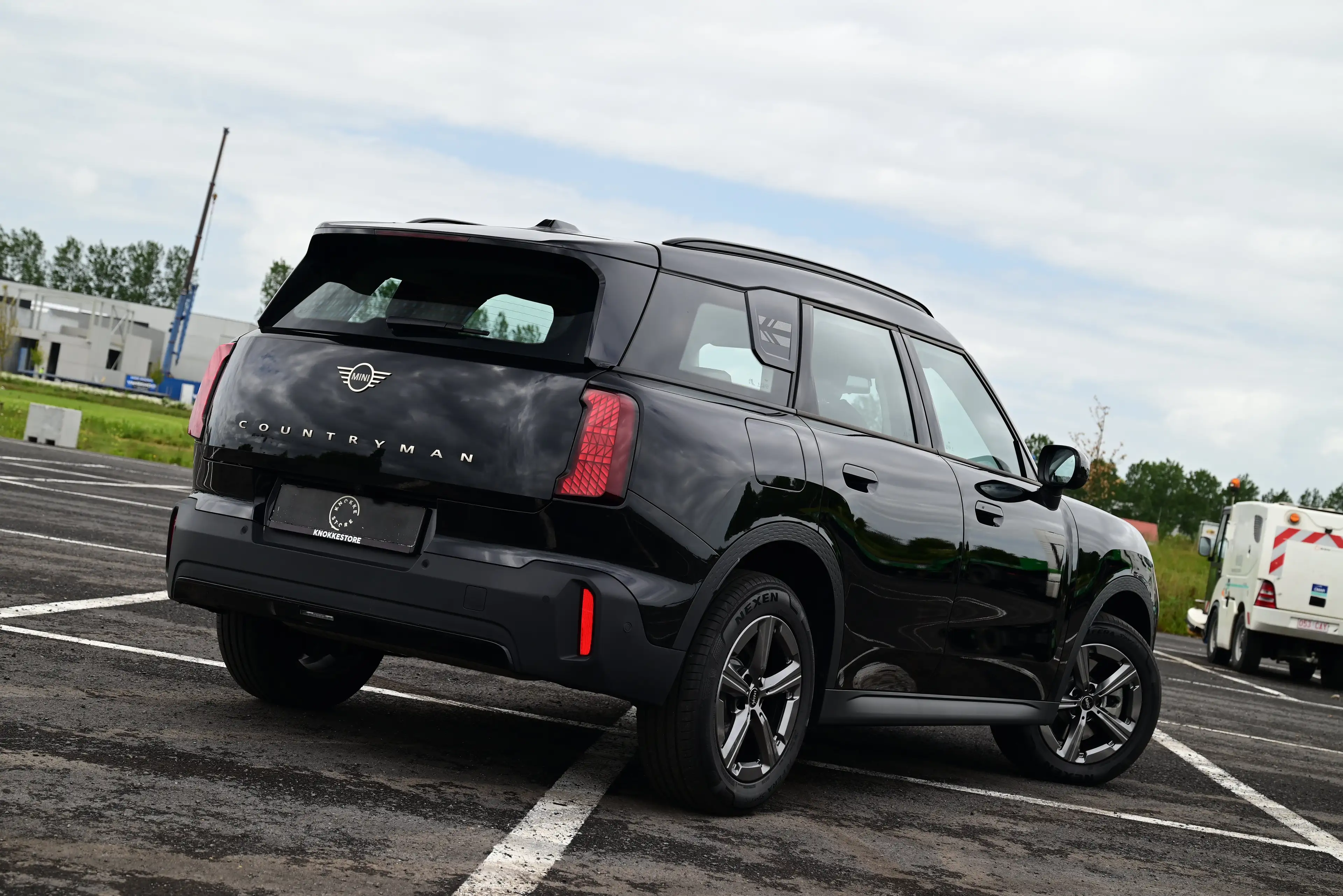 MINI Countryman C AUT / CAMERA / HEADUP / LED / LEATHER / LIKE NEW — photo 2