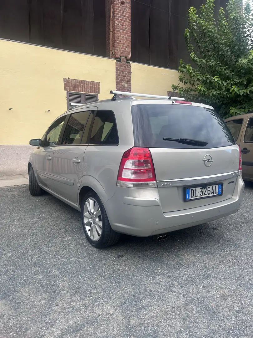 Opel Zafira 1.9 cdti Enjoy 120cv - 2