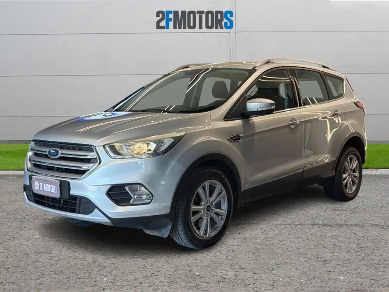 Ford Kuga Kuga 1.5 tdci Titanium s&s 2wd 120cv powershift — photo 1 of 15