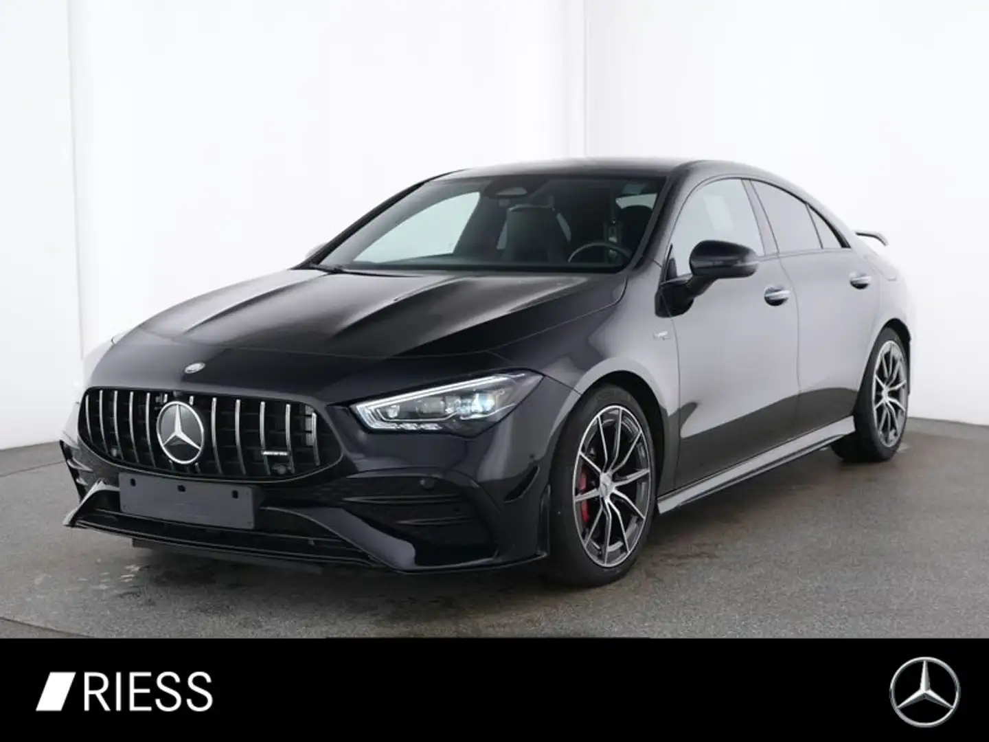 Mercedes-Benz CLA 35 AMG 4M Areo Plus Night Pano W-Paket Kamera Black - 1
