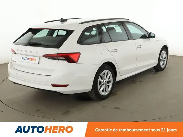 Skoda Octavia view 6