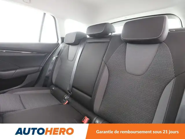 Skoda Octavia view 14