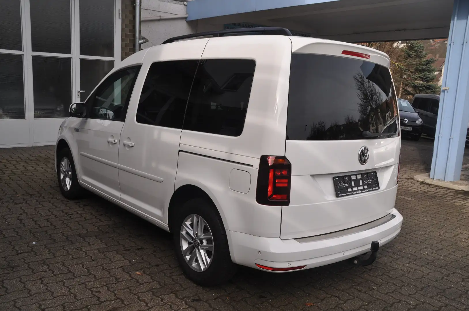 Volkswagen Caddy 2.0 TDI (5-Si.) DSG Comfortline - 1