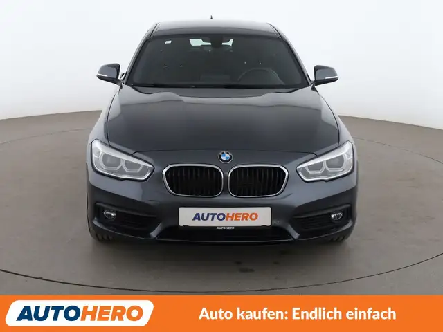 BMW 1 Series view 9