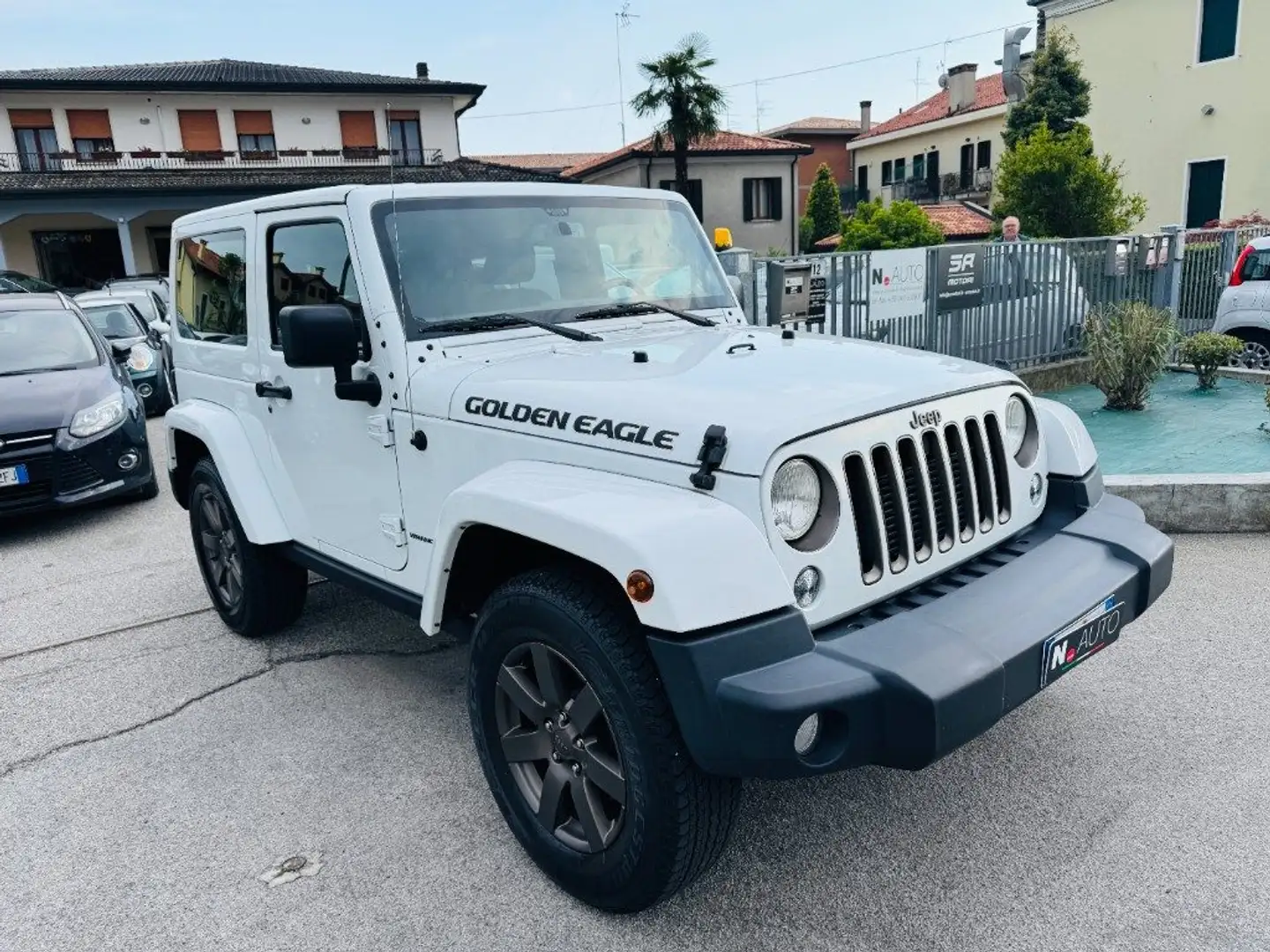 Jeep Wrangler 2.8 CRD DPF Golden Eagle Auto Bianco - 2