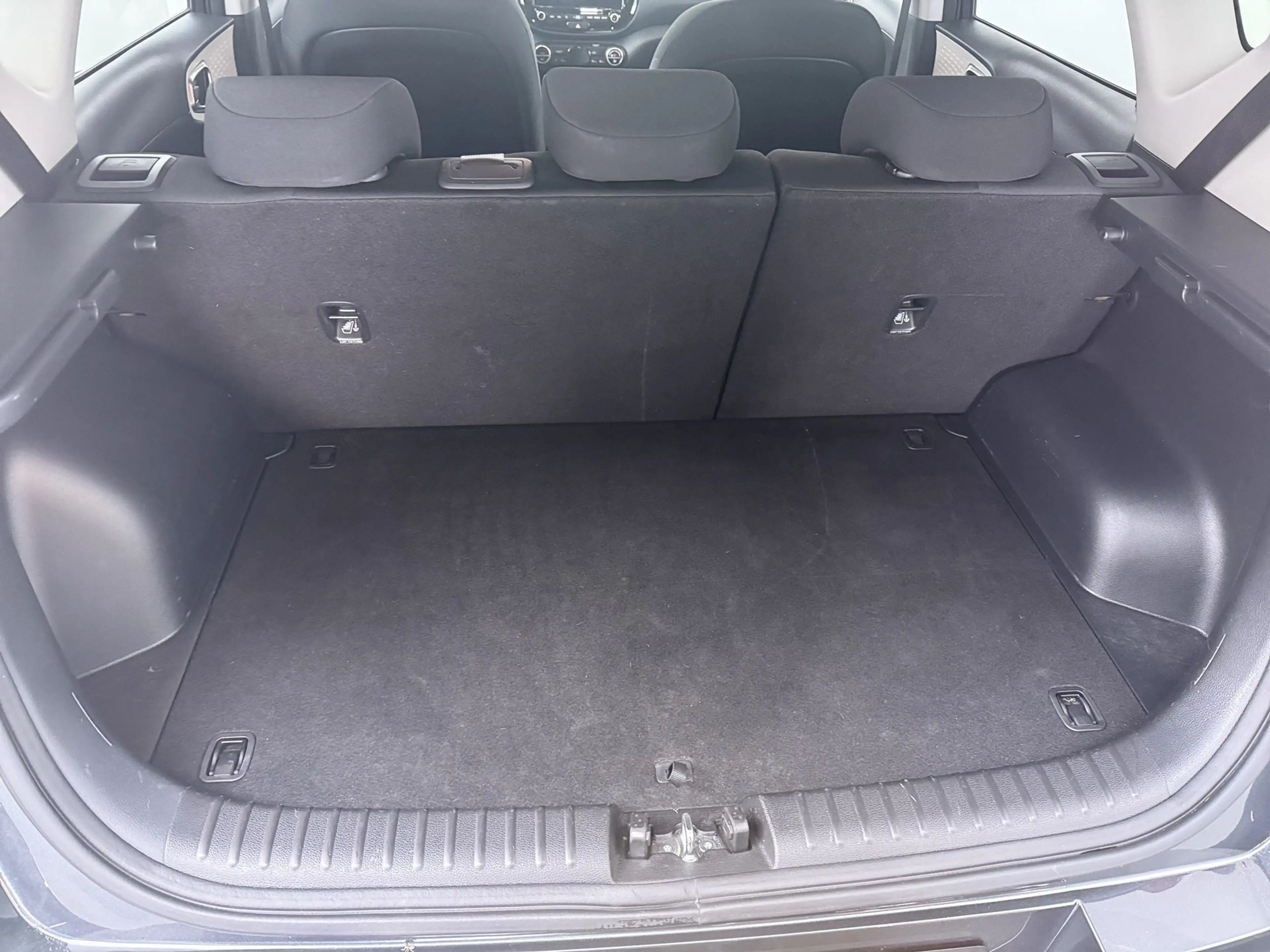 Kia Soul e-Soul 39.2 kWh DynamicLine (SOH 100%) - Navigatie — photo 44