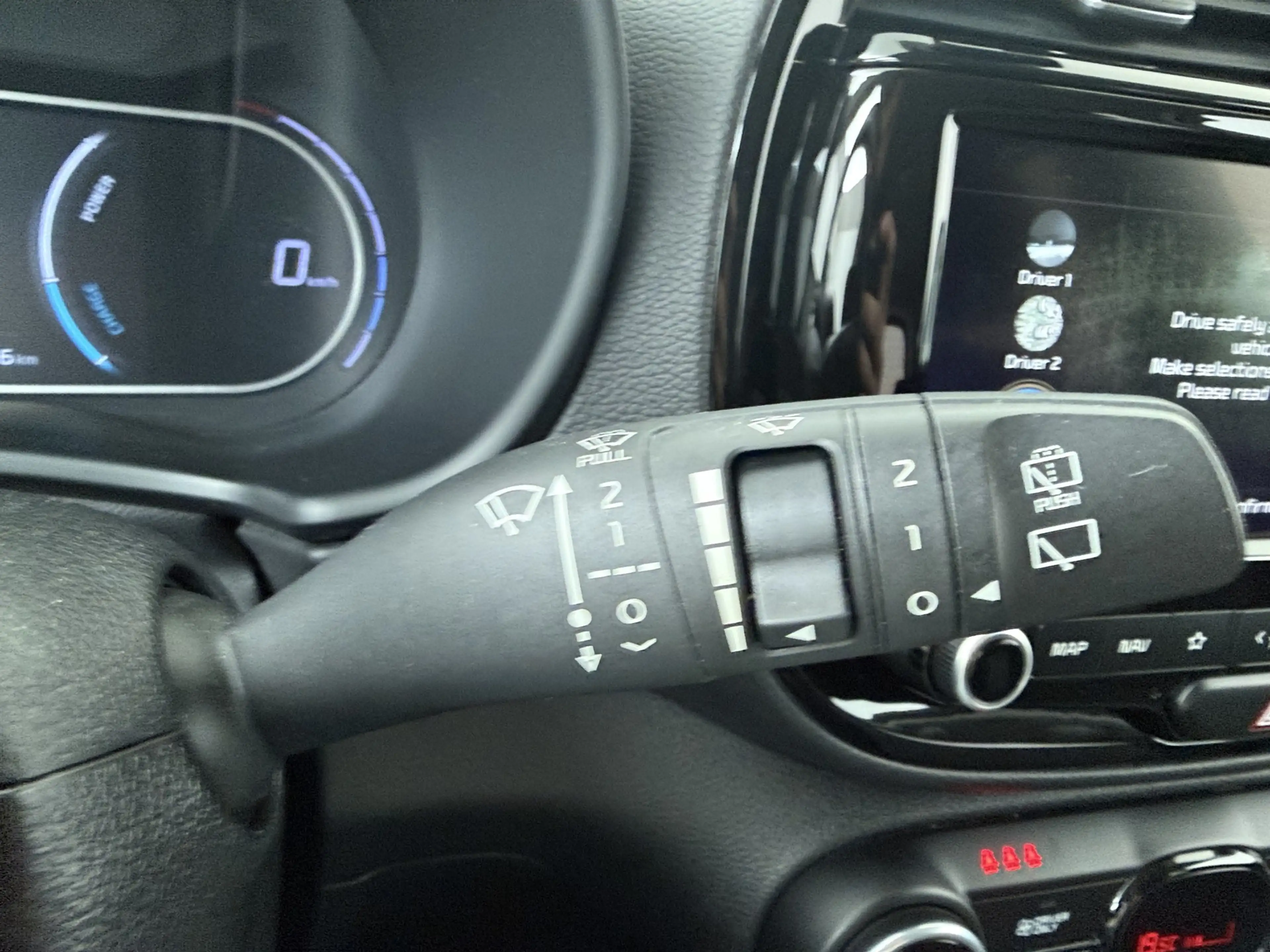 Kia Soul e-Soul 39.2 kWh DynamicLine (SOH 100%) - Navigatie — photo 32