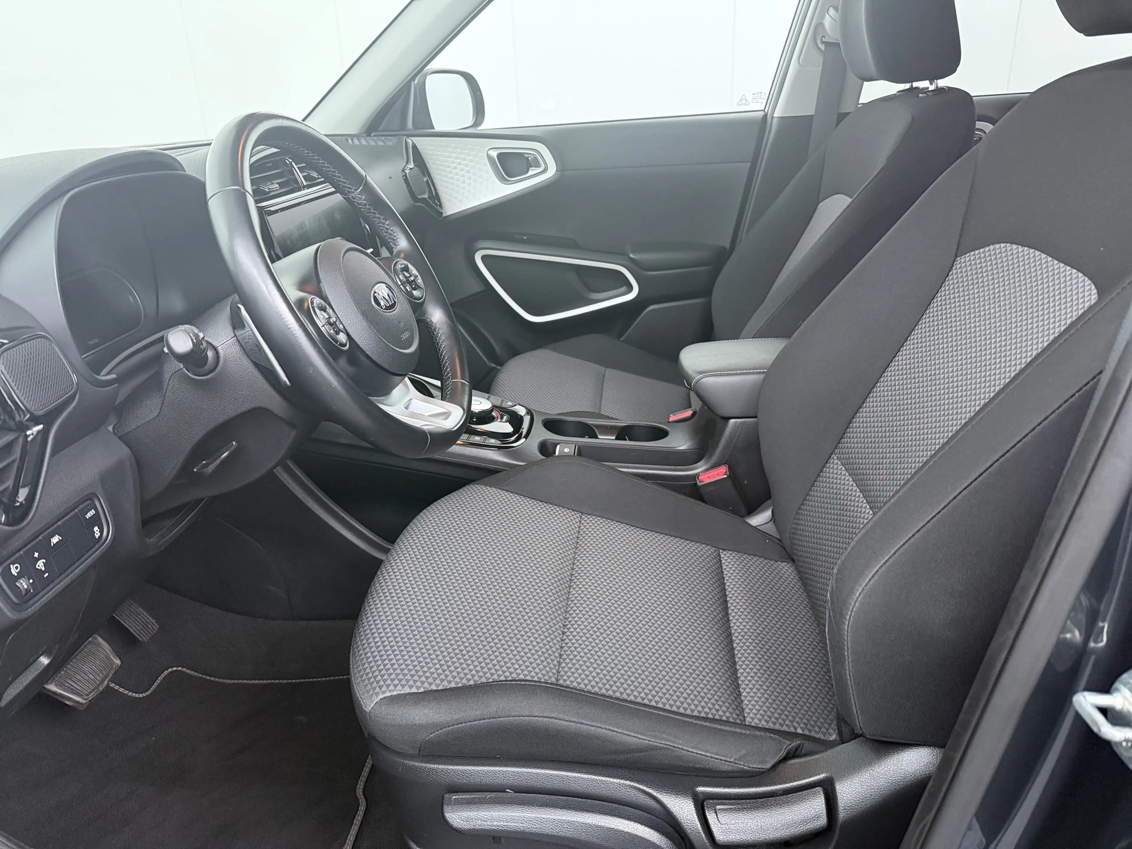 Kia Soul e-Soul 39.2 kWh DynamicLine (SOH 100%) - Navigatie — photo 20