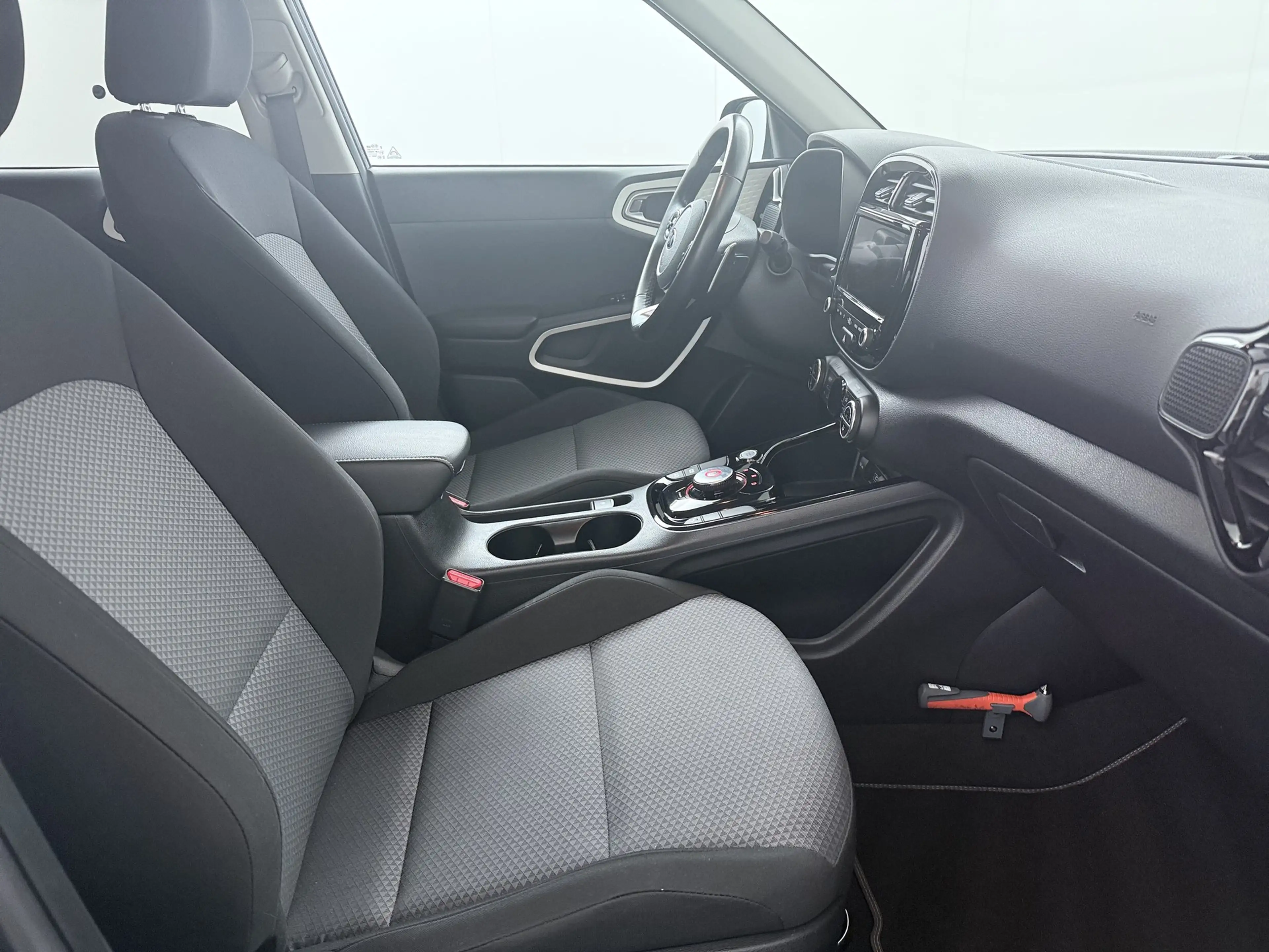 Kia Soul e-Soul 39.2 kWh DynamicLine (SOH 100%) - Navigatie — photo 22