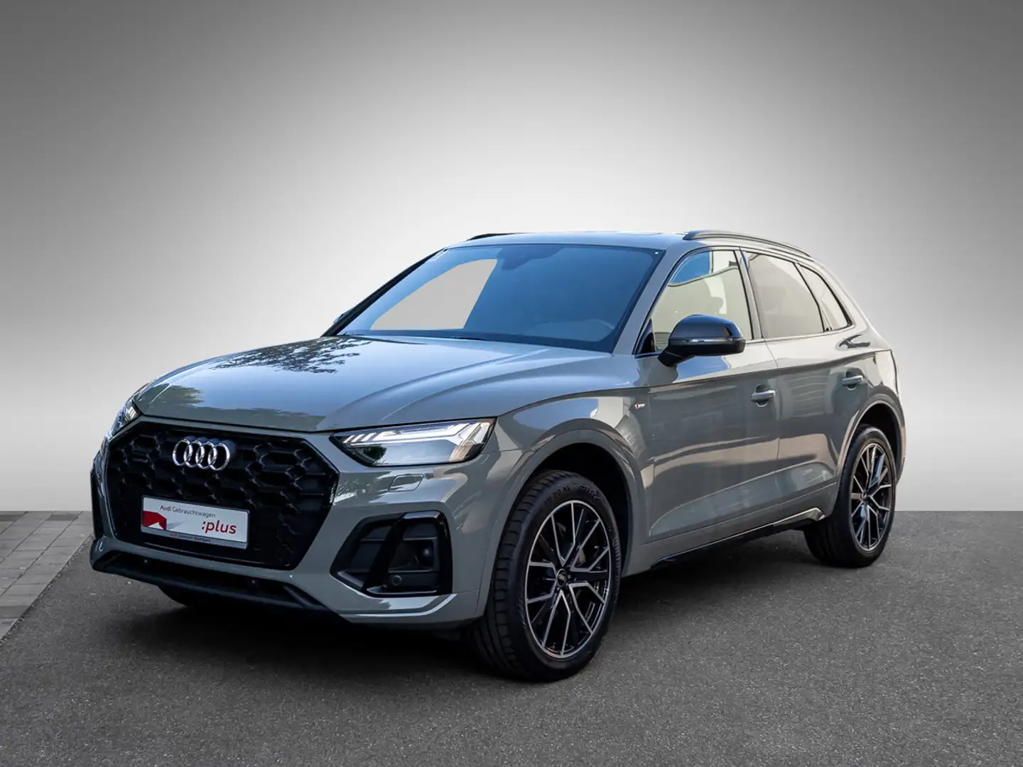 Audi Q5 S line 50 TDI qu AHK Pano SHZ Navi PDC ACC Grau - 2